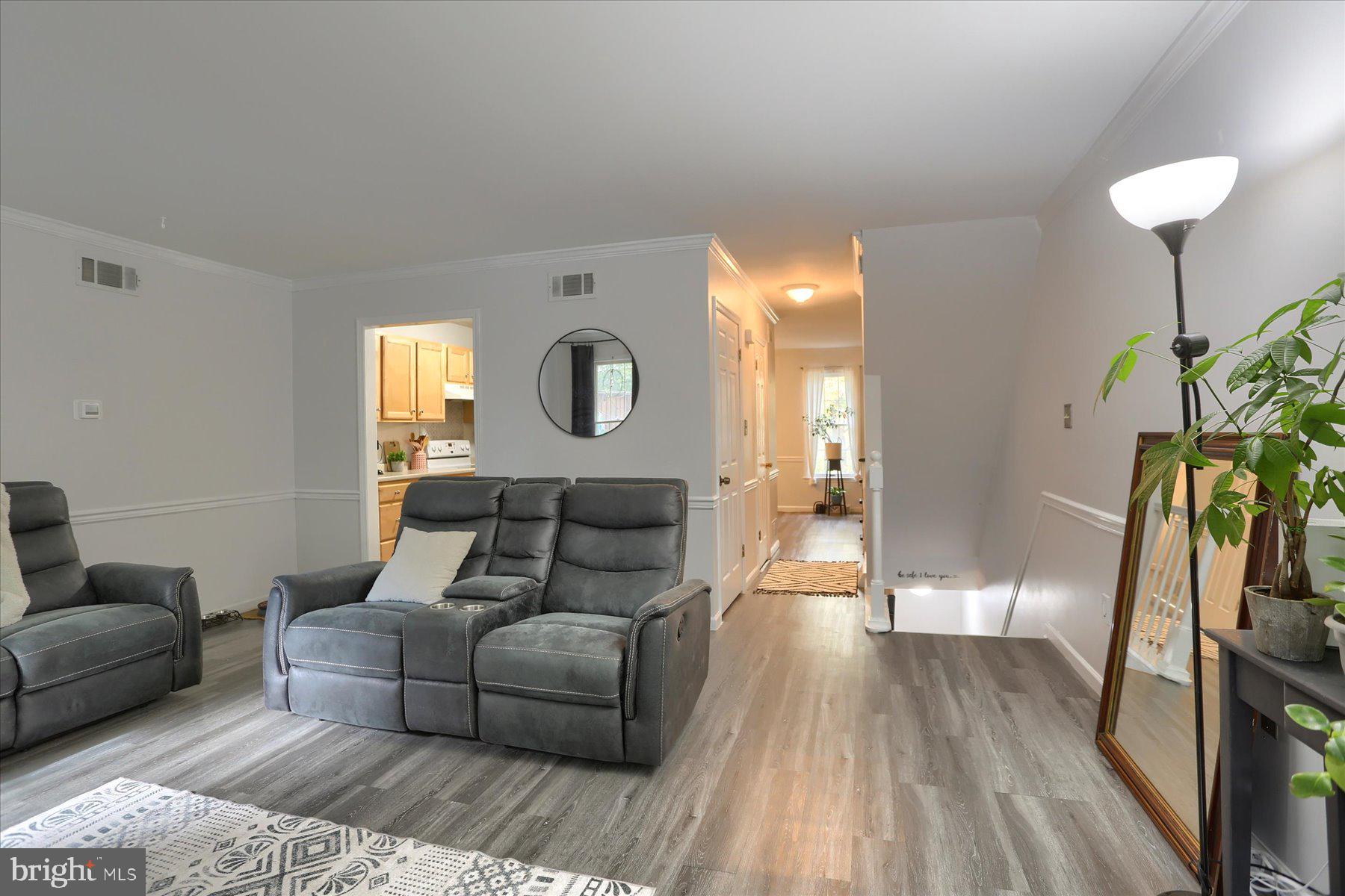 31 FAIRFAX VILLAGE S