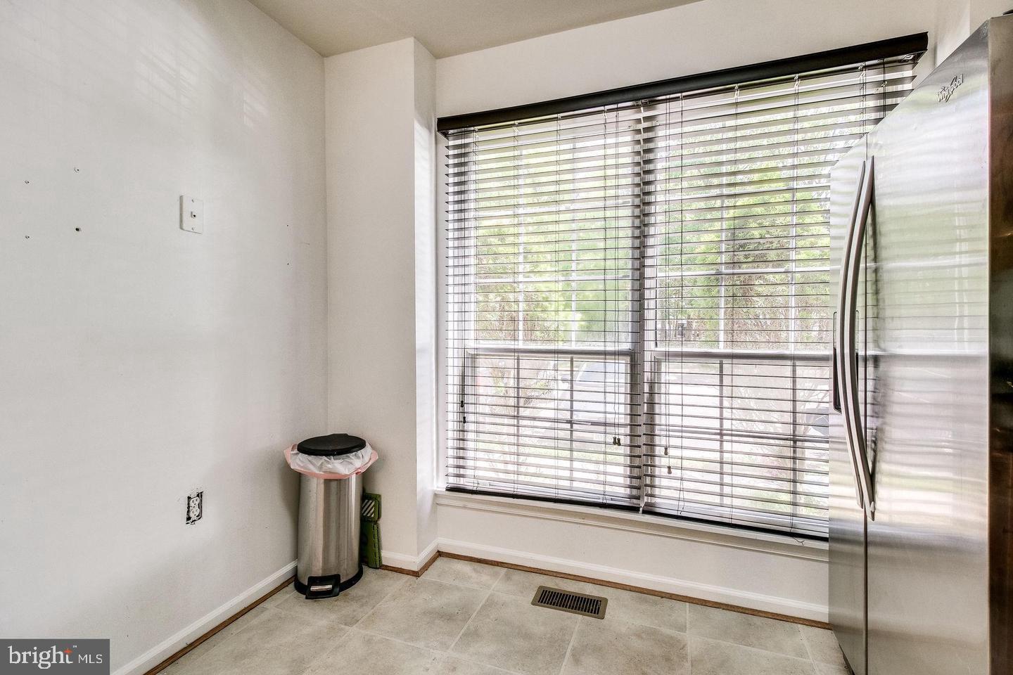 5730 EVERGREEN KNOLL COURT