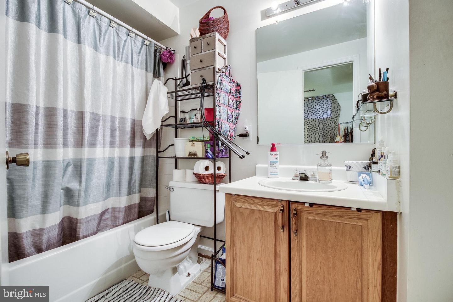 LOFTRIDGE - Residential Lease