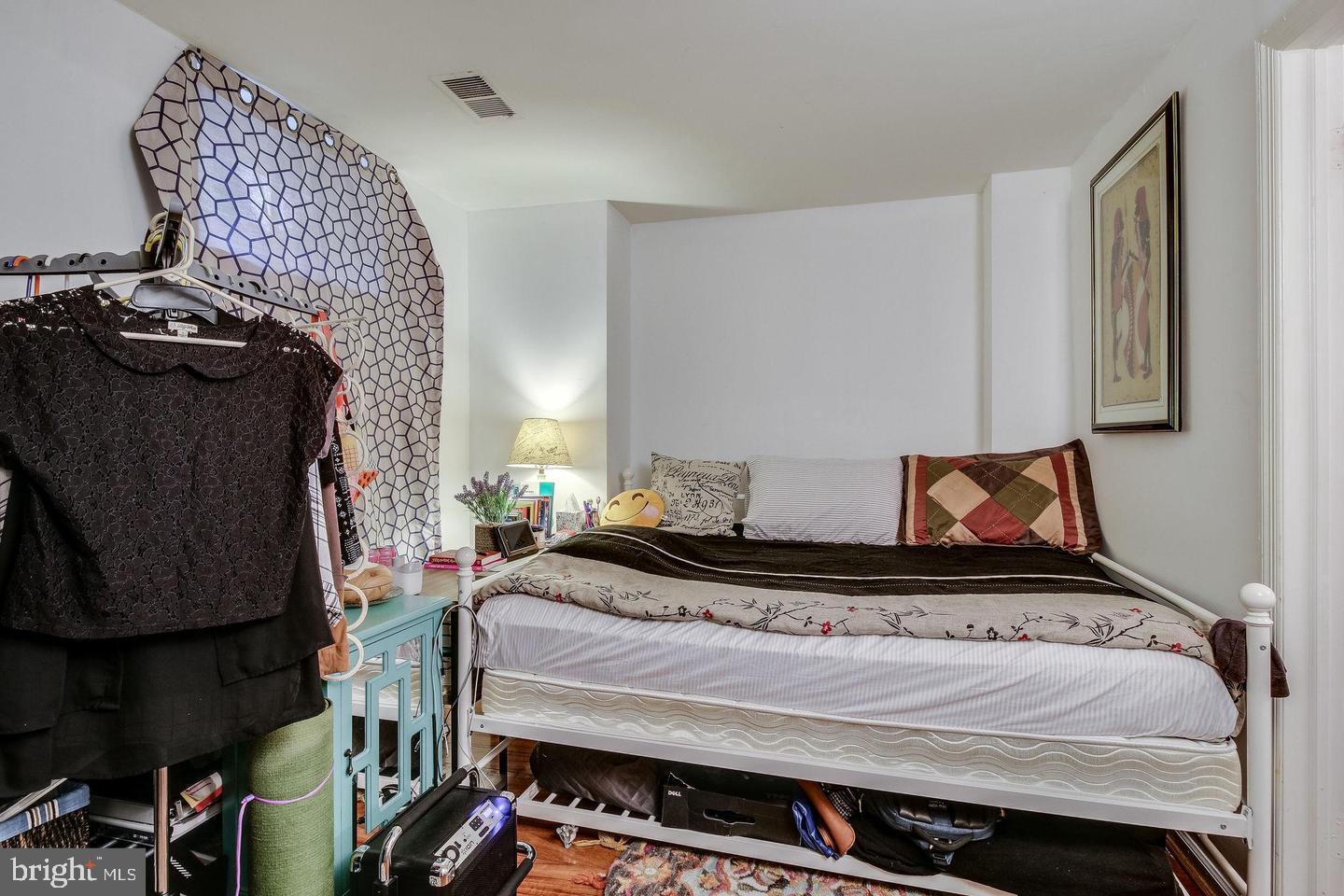 LOFTRIDGE - Residential Lease