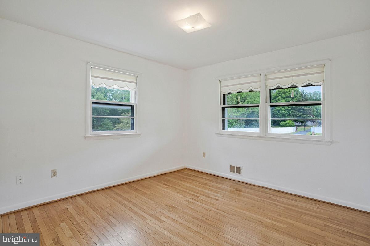 DUNKIRK WOODS - Residential