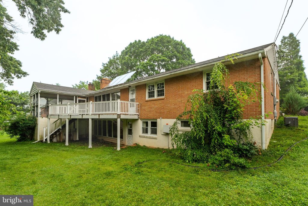 Photo of 60 Ridge View Drive, LEOLA, PA 17540 (MLS # PALA2071806)