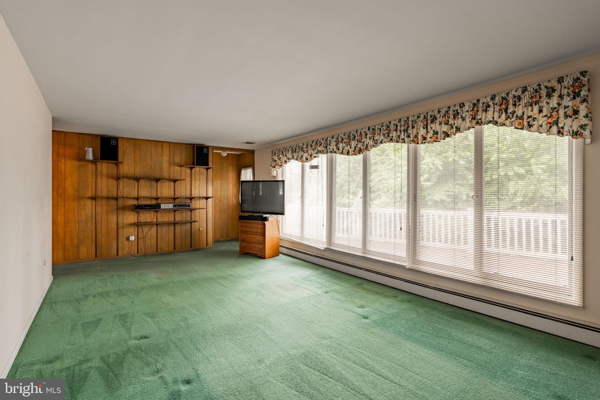 60 RIDGE VIEW DRIVE