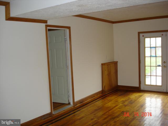 RIDGEWAY EAST - Residential Lease