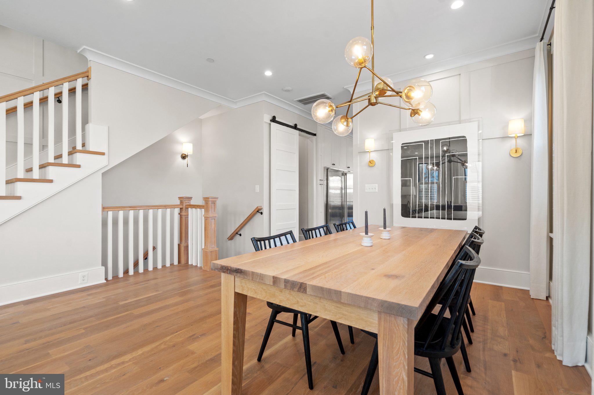 CAPITOL HILL - Residential