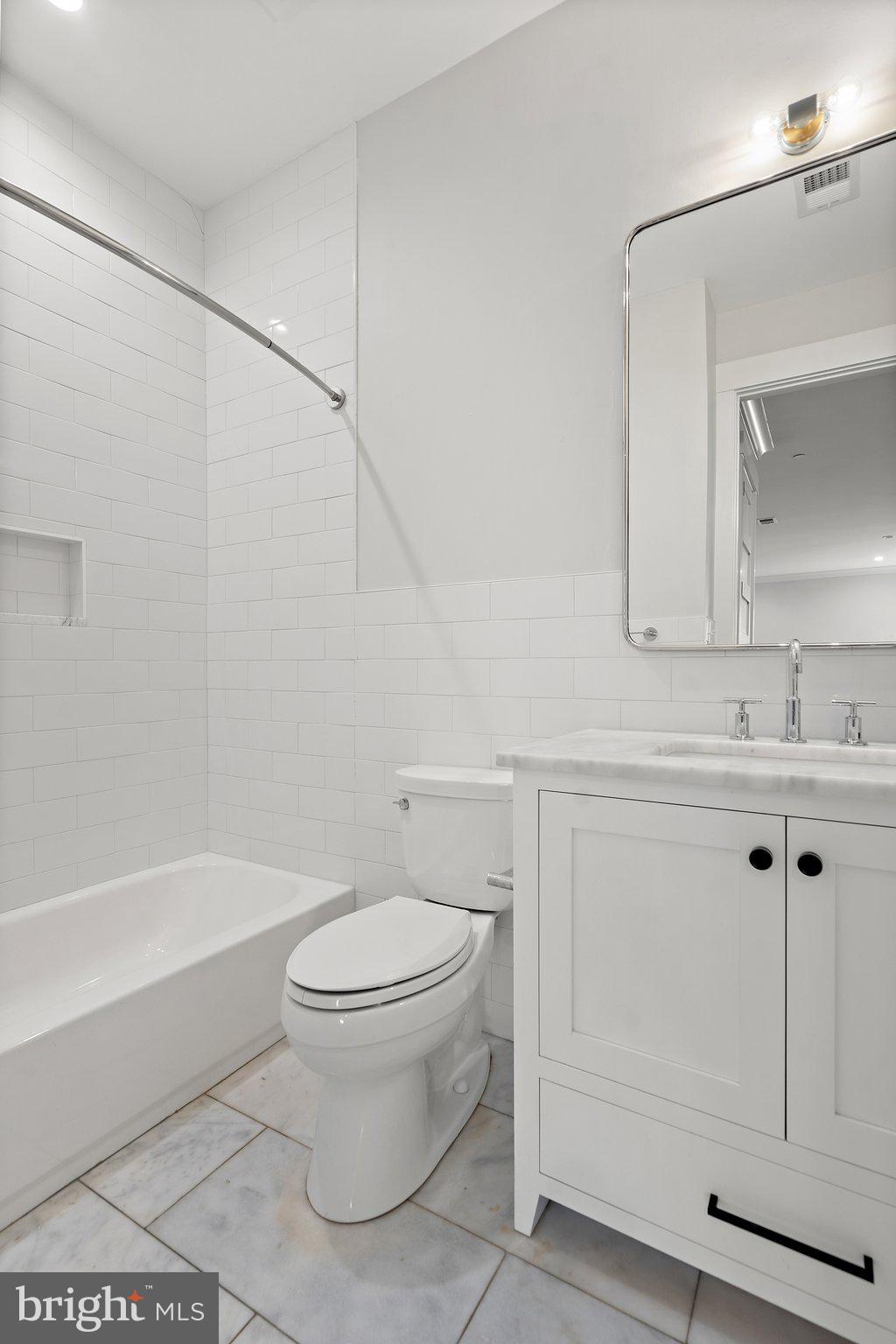 CAPITOL HILL - Residential