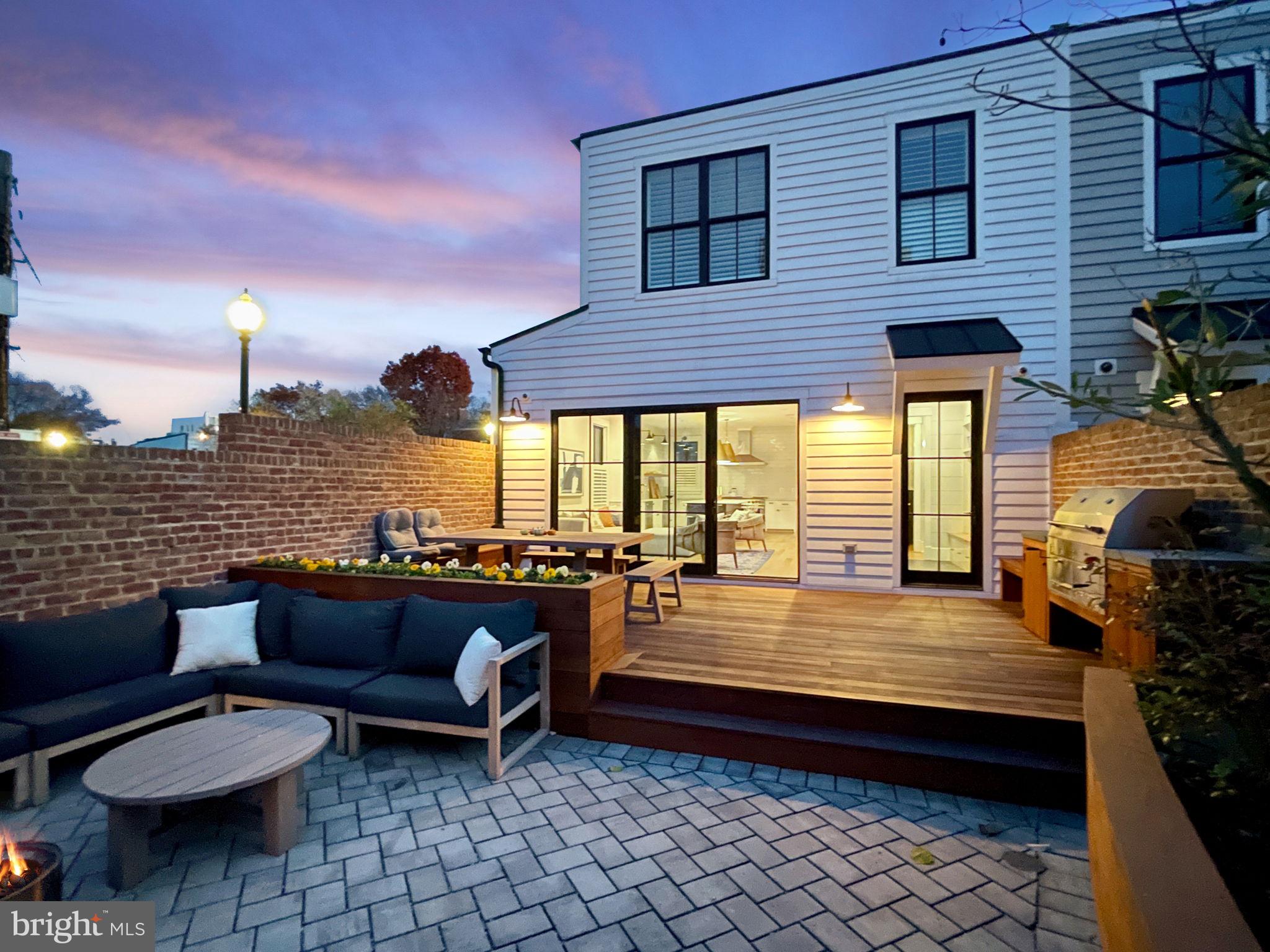 CAPITOL HILL - Residential