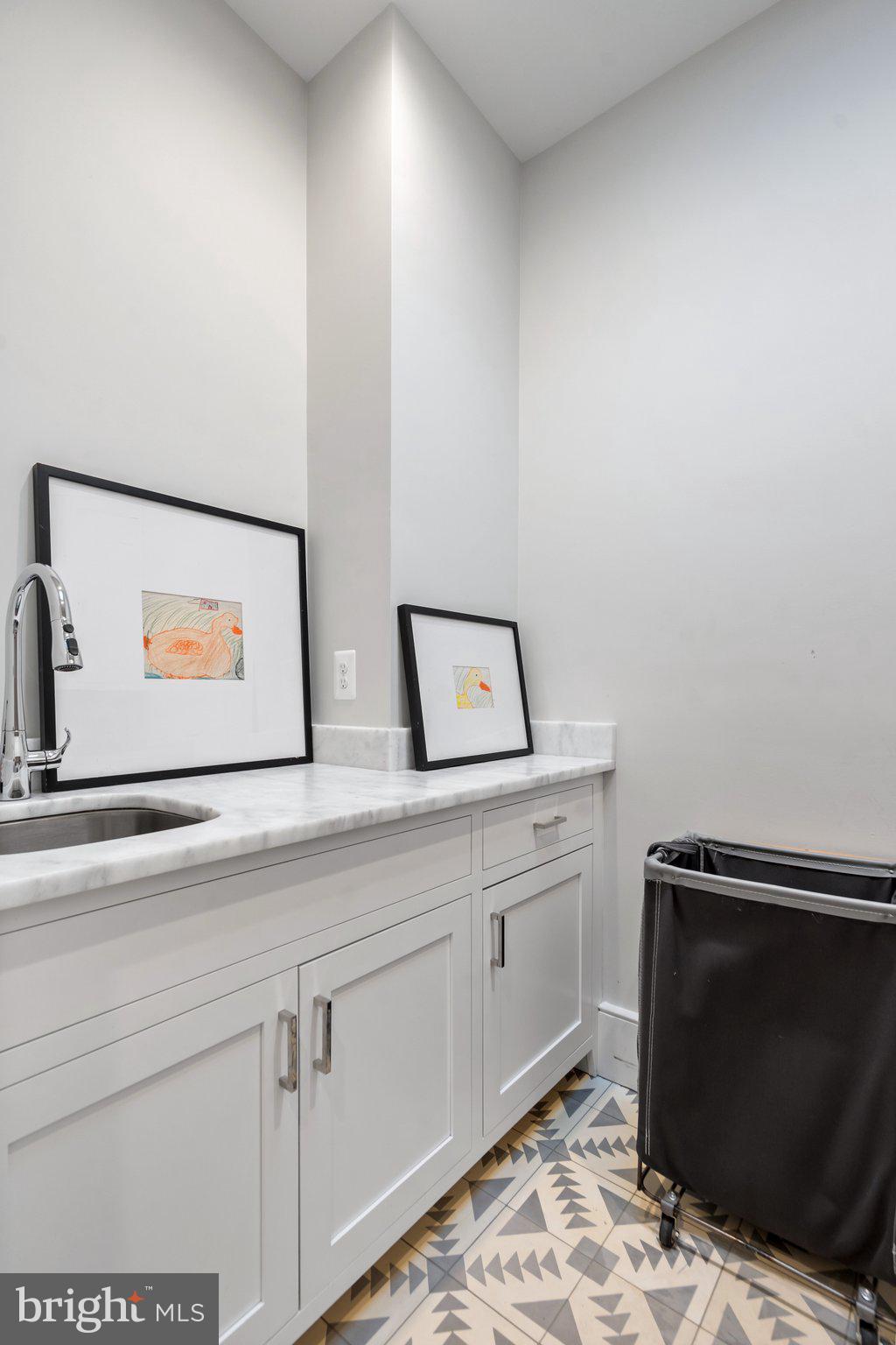 CAPITOL HILL - Residential