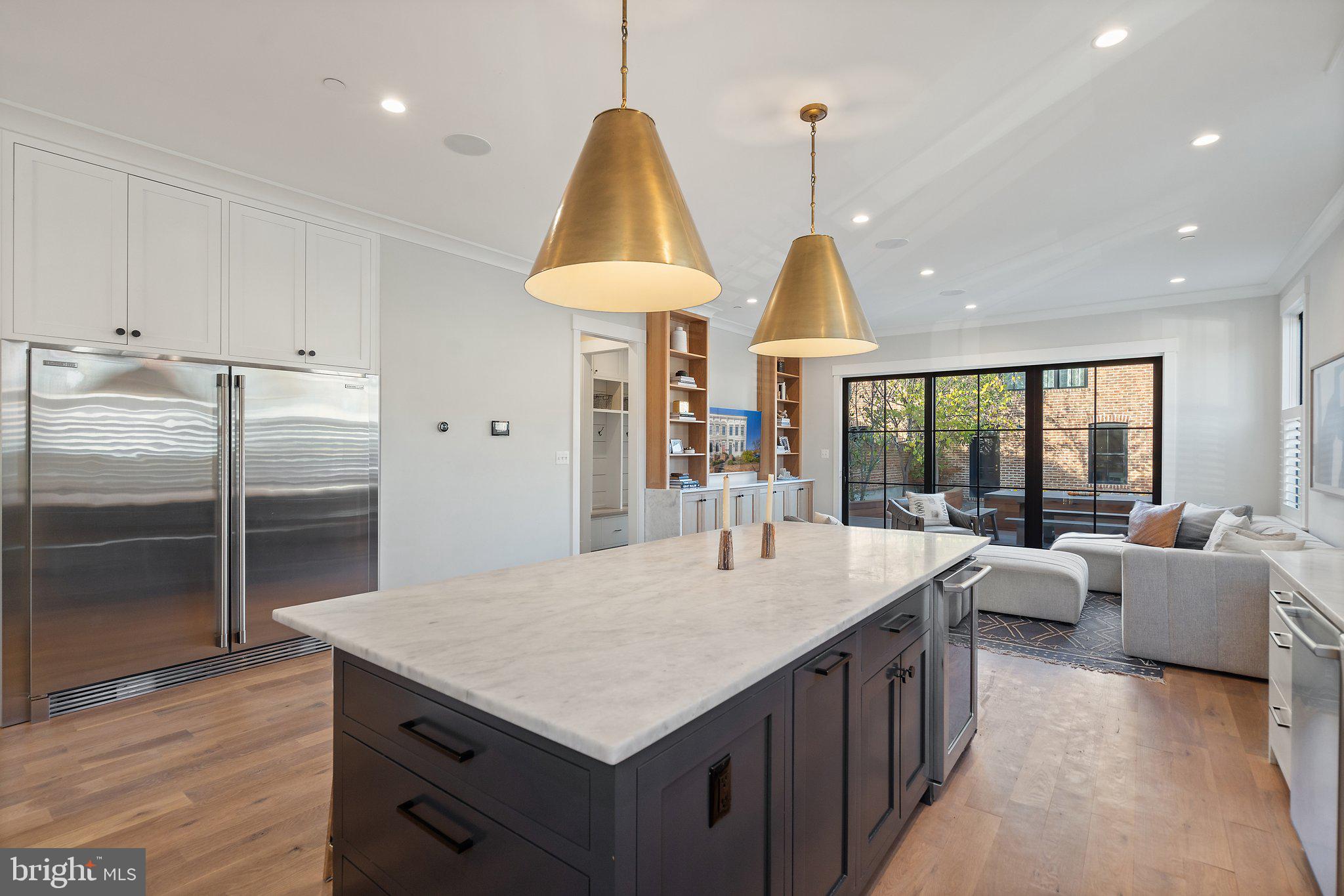 CAPITOL HILL - Residential