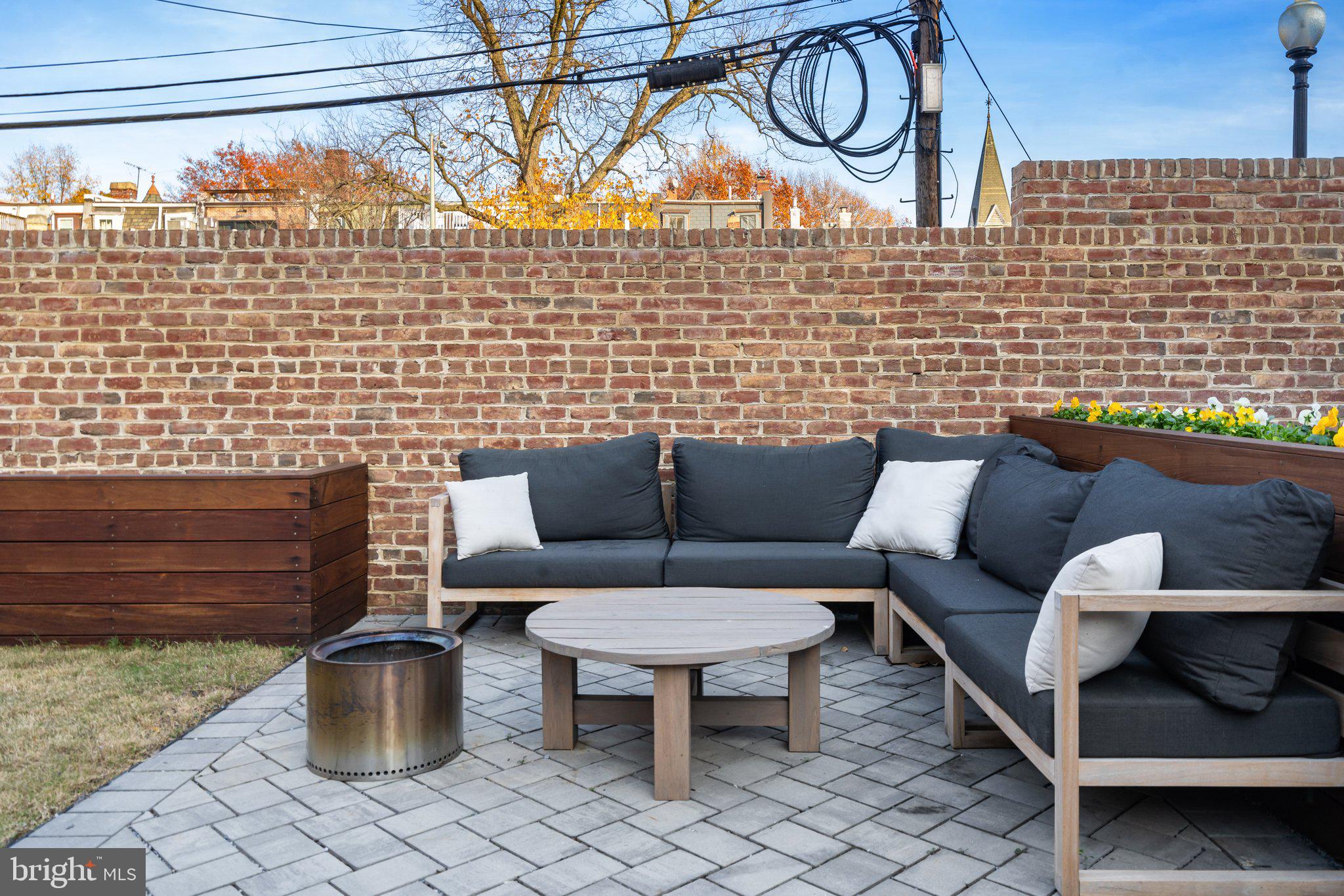 CAPITOL HILL - Residential