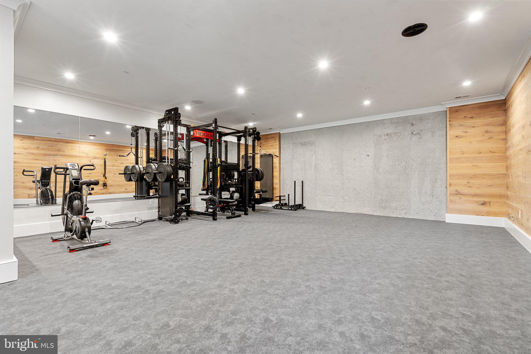 CAPITOL HILL - Residential
