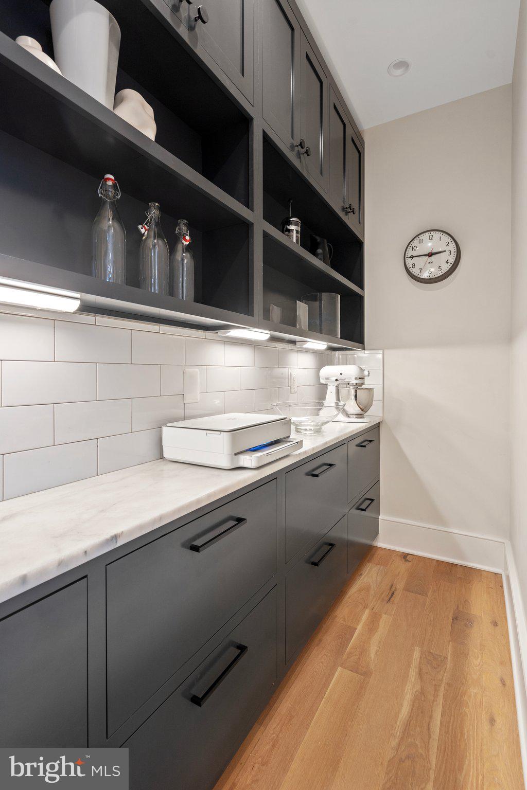 CAPITOL HILL - Residential