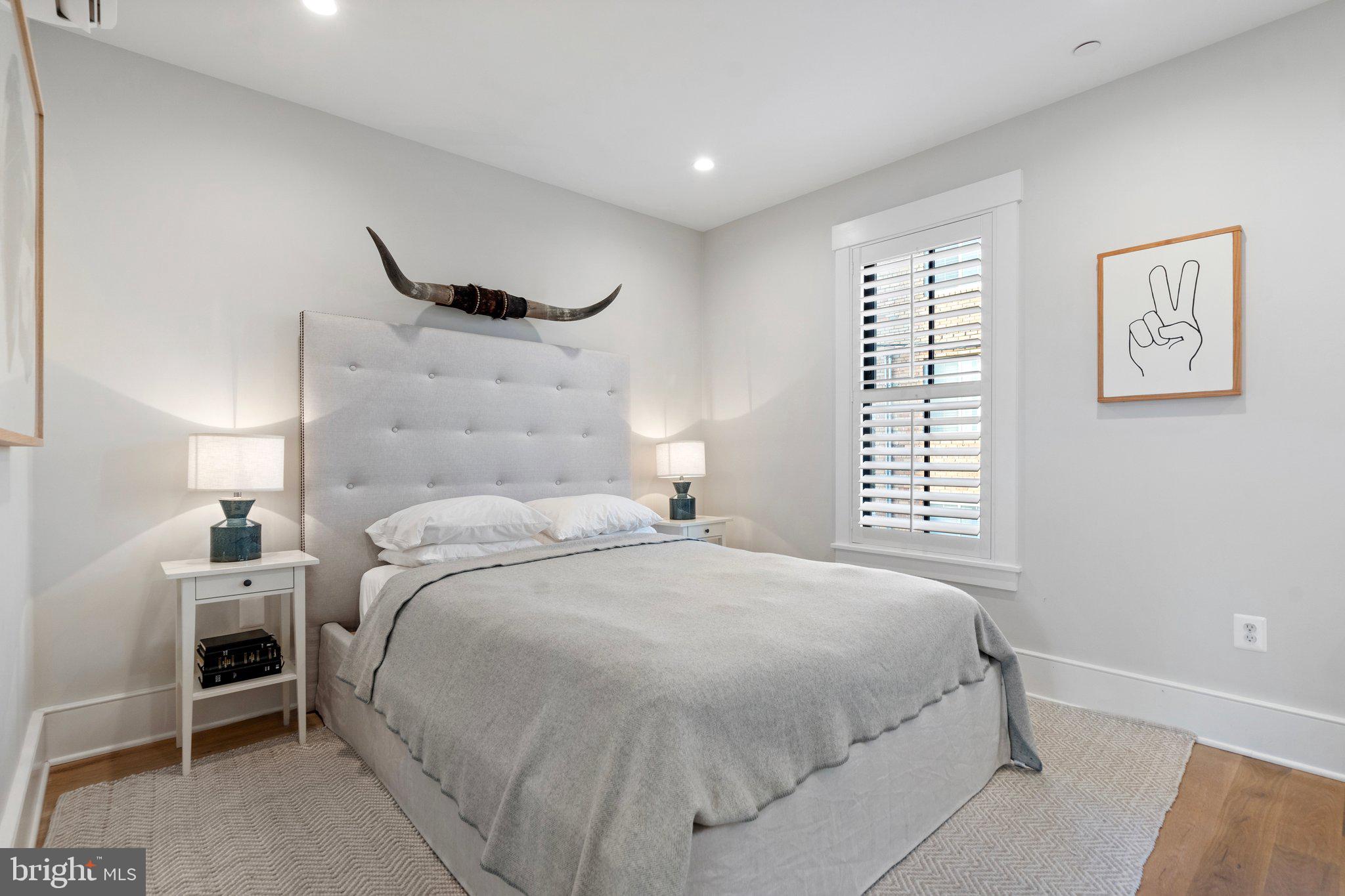 CAPITOL HILL - Residential