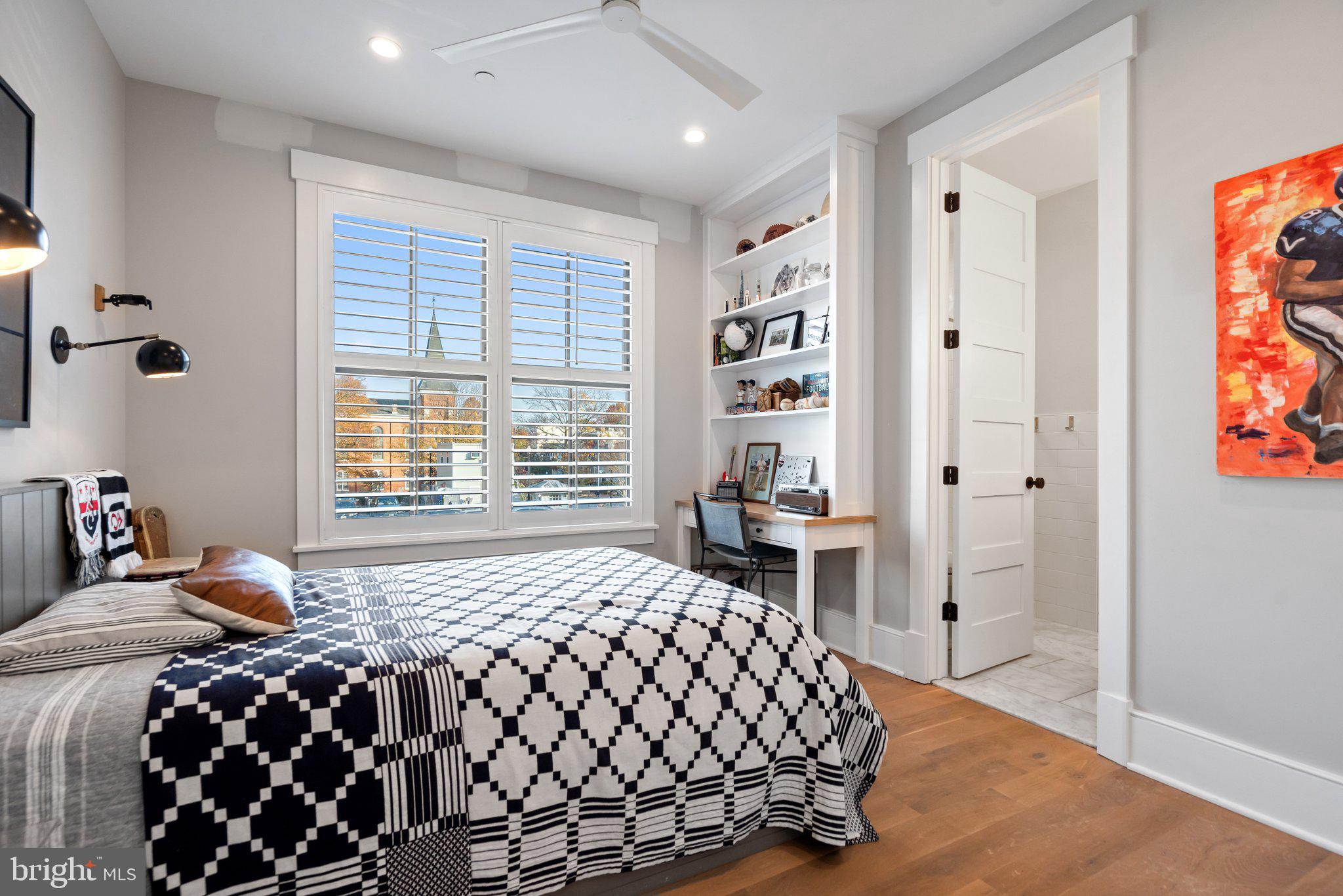 CAPITOL HILL - Residential