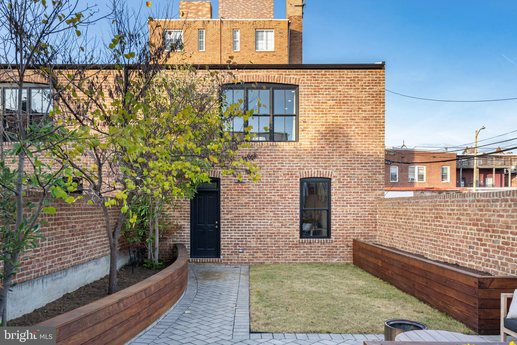 CAPITOL HILL - Residential