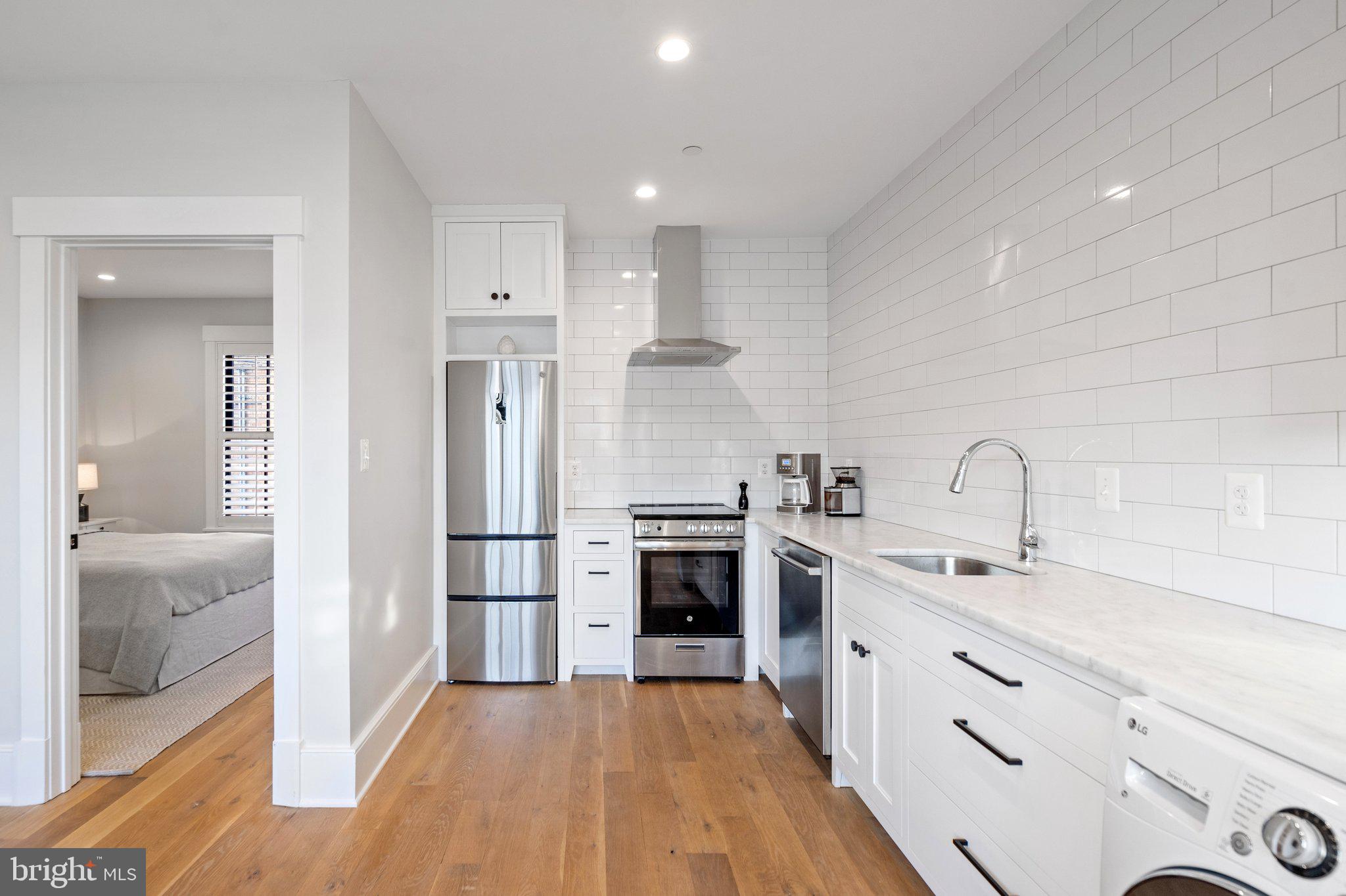 CAPITOL HILL - Residential