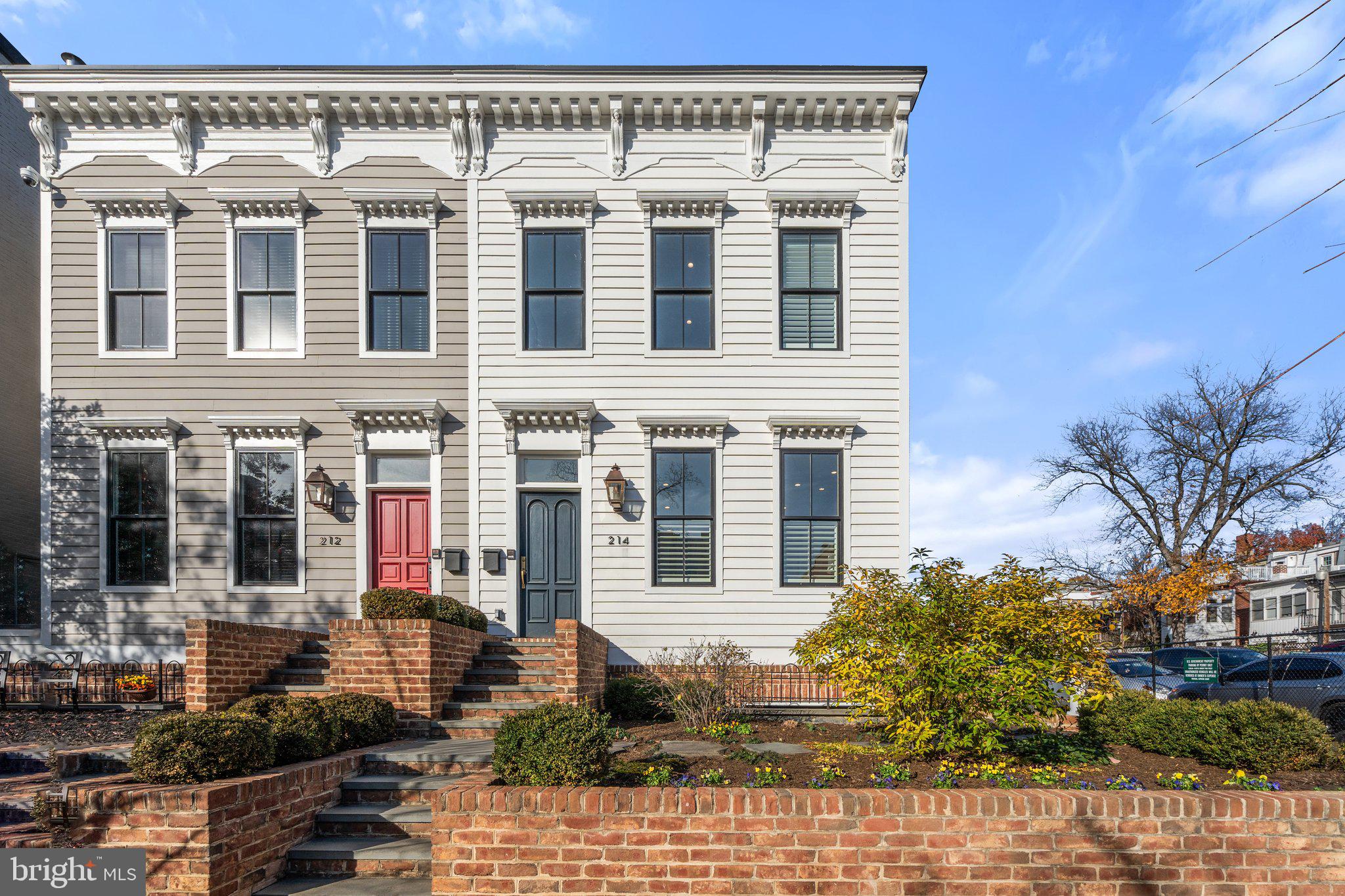 CAPITOL HILL - Residential