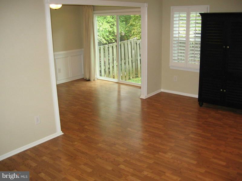 LAKE BRADDOCK - Residential