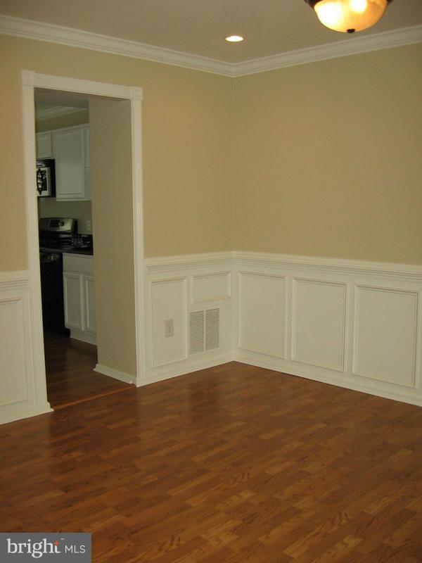 LAKE BRADDOCK - Residential