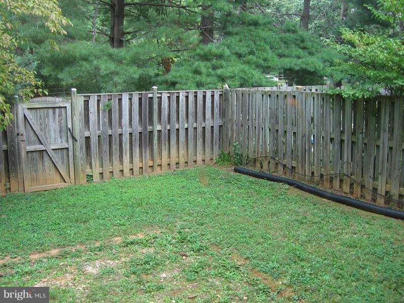 LAKE BRADDOCK - Residential