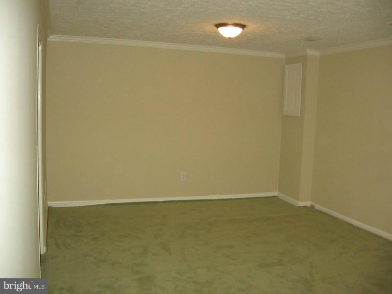 LAKE BRADDOCK - Residential