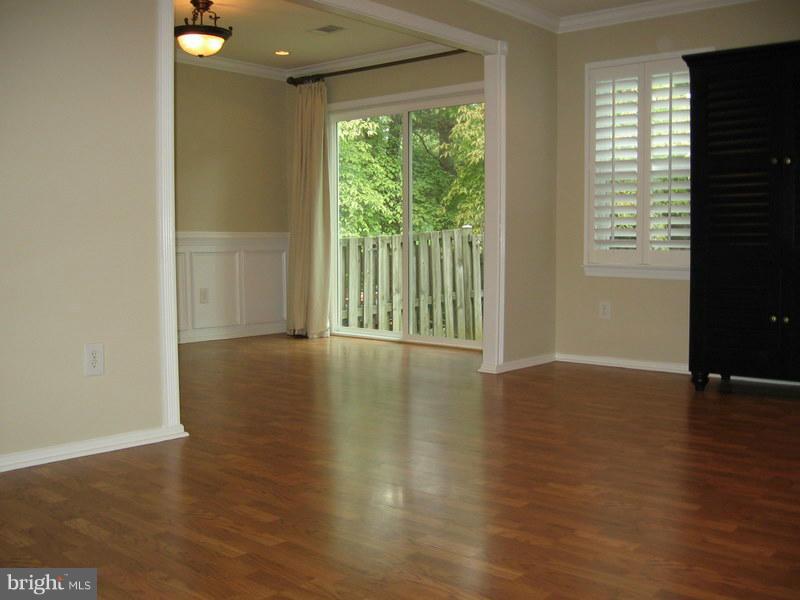 LAKE BRADDOCK - Residential