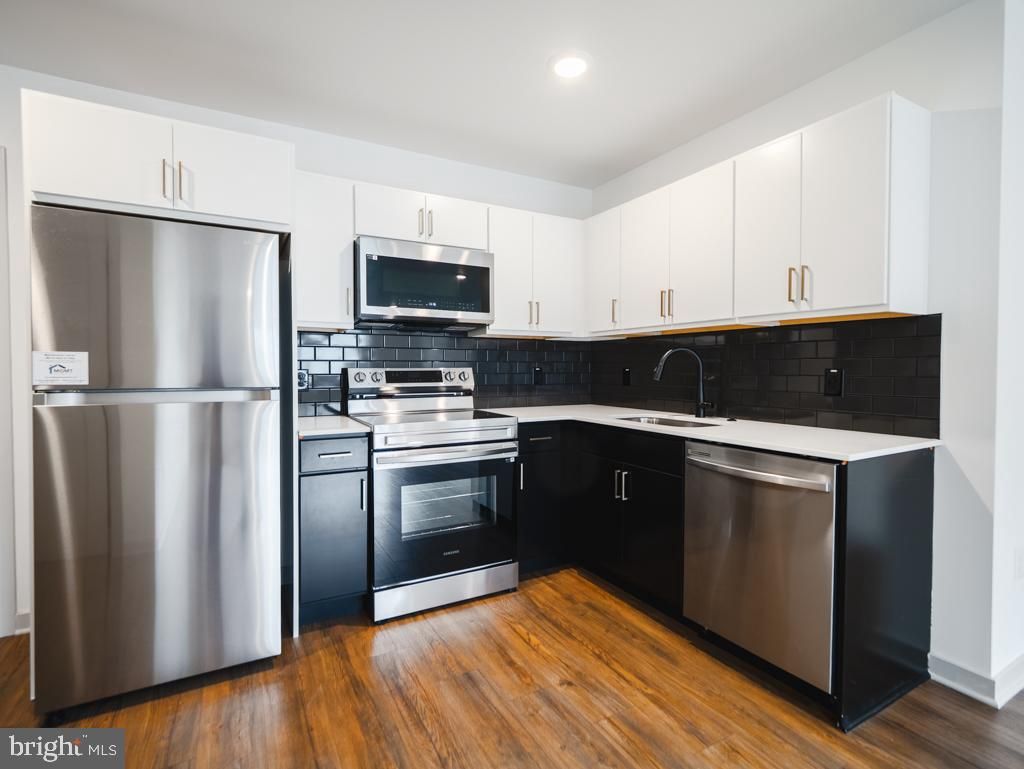 Photo of 6515 Ridge Avenue #304, PHILADELPHIA, PA 19128 (MLS # PAPH2579446)