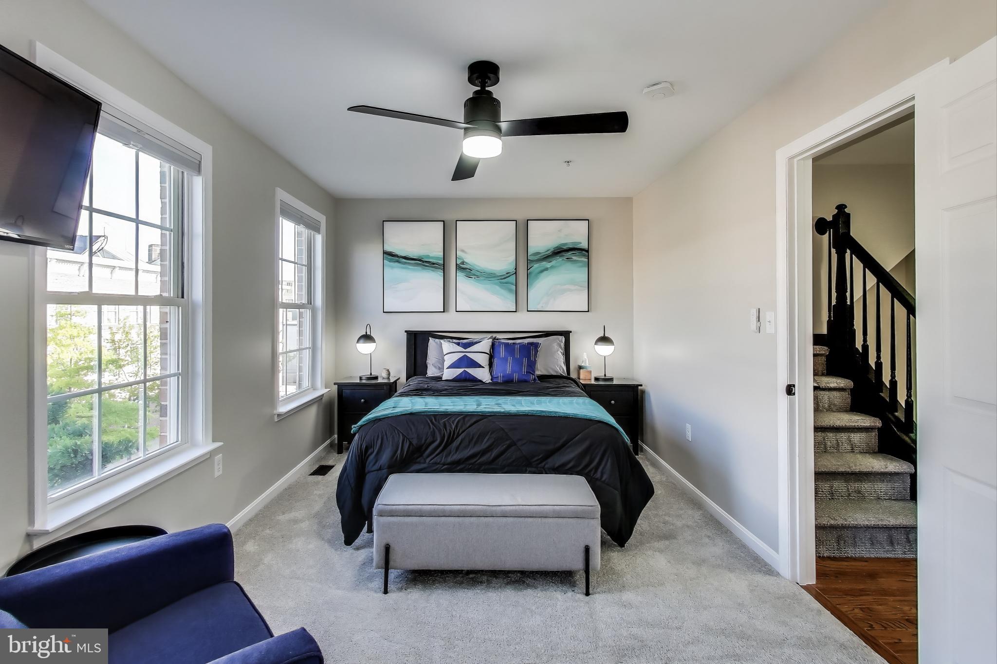 LOCUST POINT - Residential