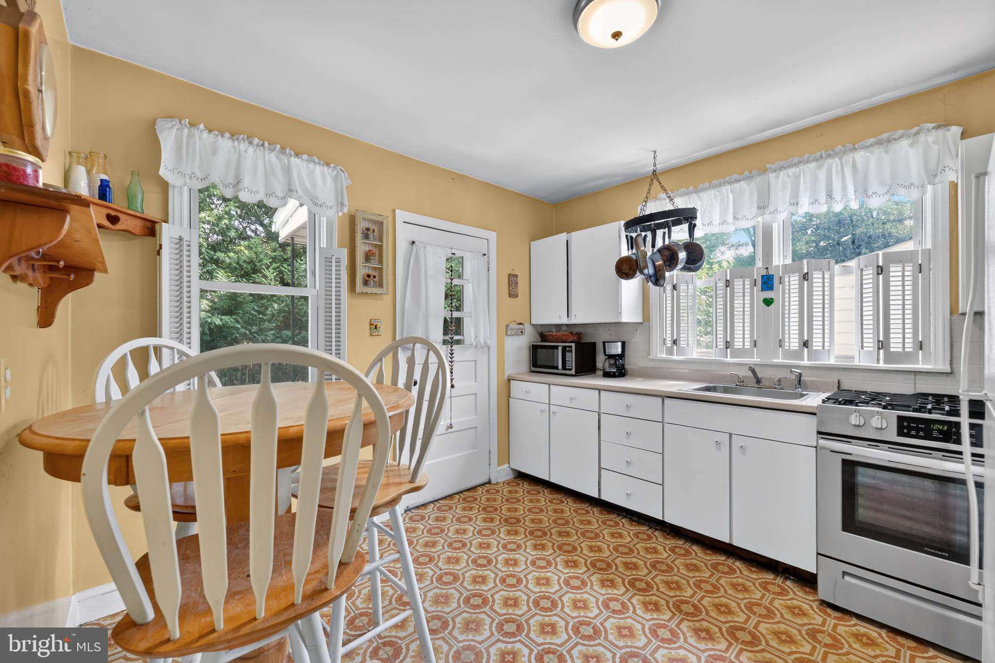 119 ELM AVENUE