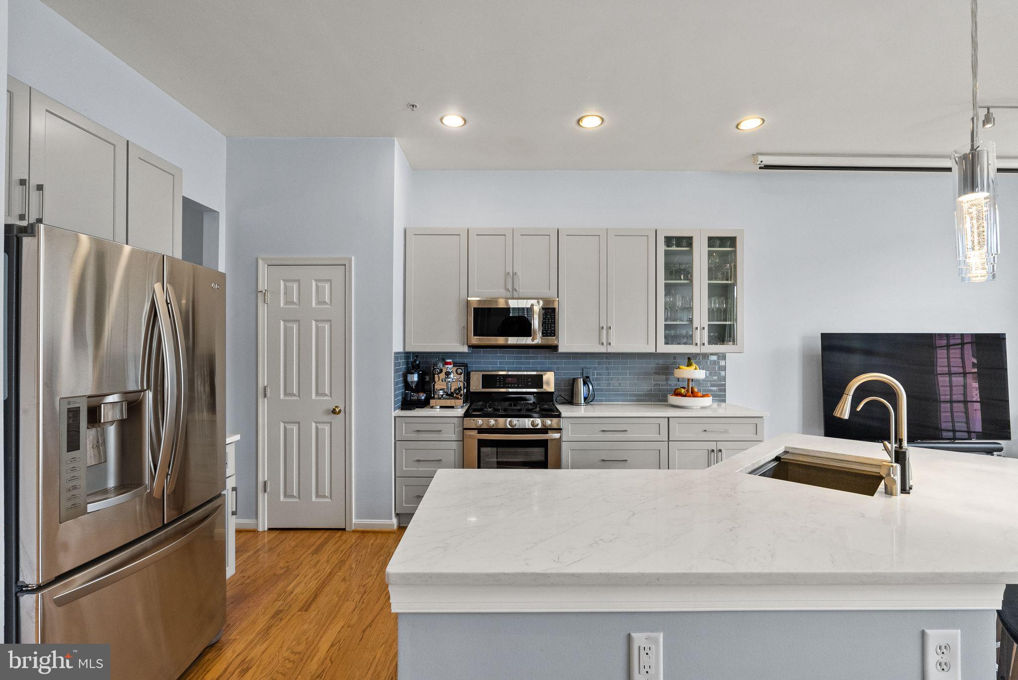 LAKELANDS - Residential