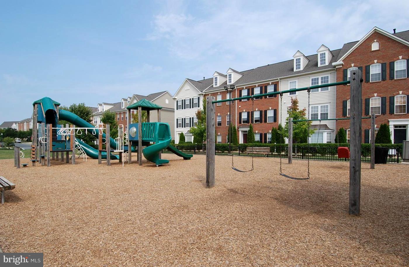 LAKELANDS - Residential