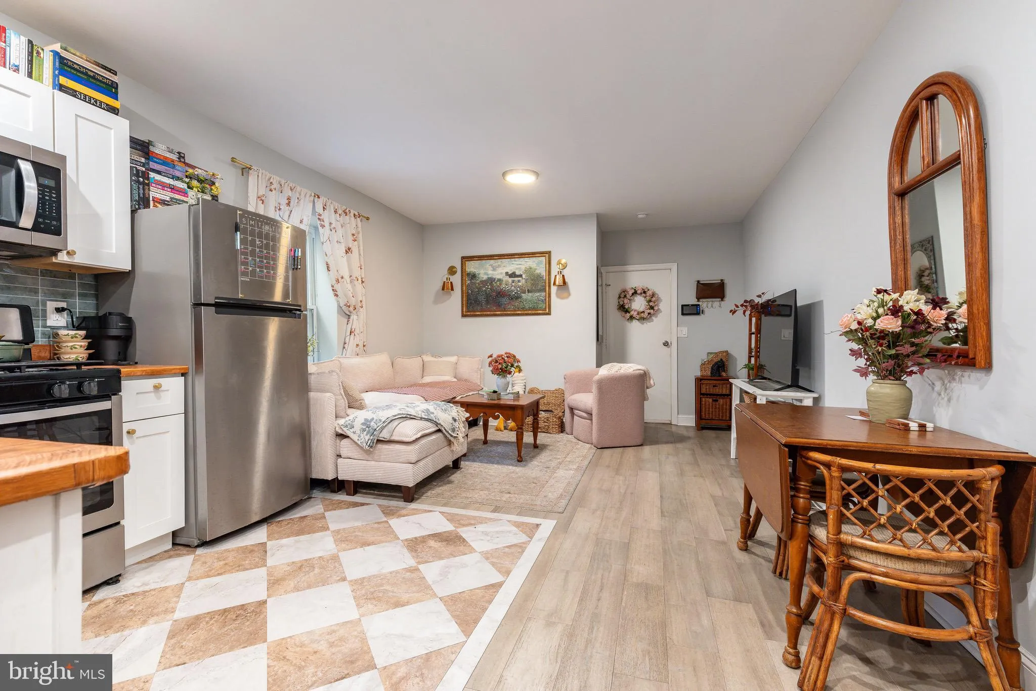 Philadelphia, Pennsylvania 19130, United States, 6 Bedrooms Bedrooms, ,Residential,Active,112563