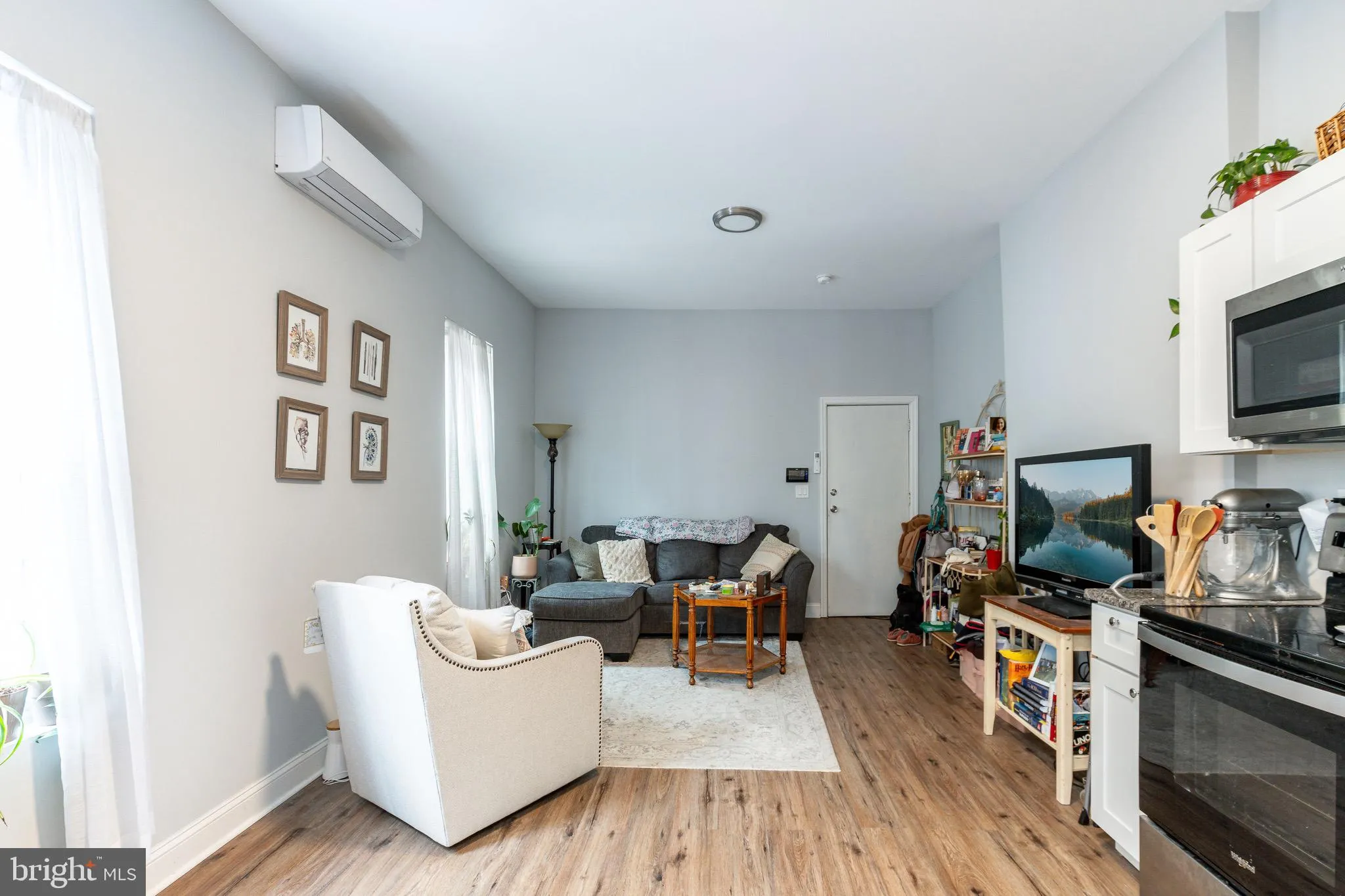 Philadelphia, Pennsylvania 19130, United States, 6 Bedrooms Bedrooms, ,Residential,Active,112563