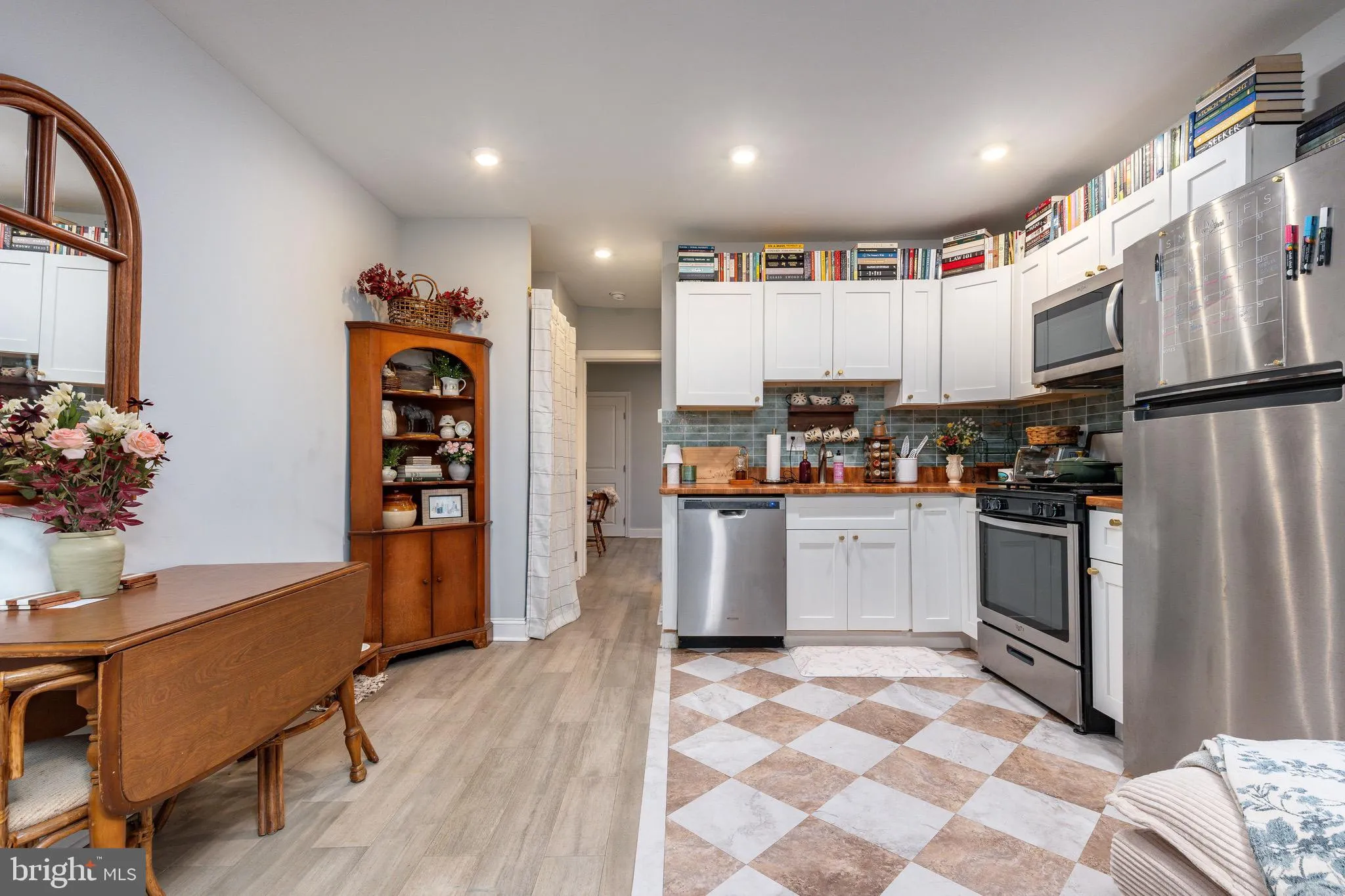 Philadelphia, Pennsylvania 19130, United States, 6 Bedrooms Bedrooms, ,Residential,Active,112563