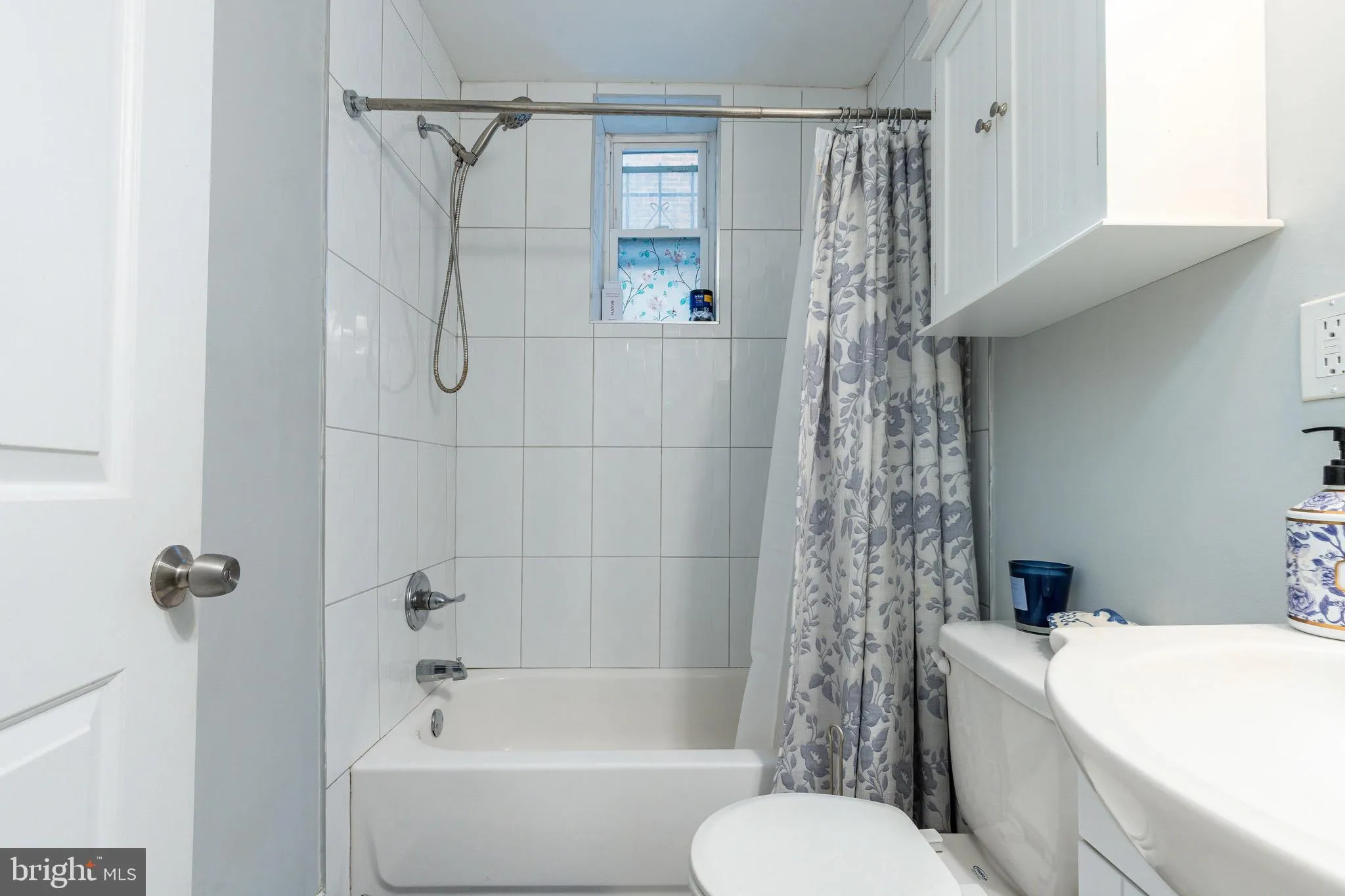 Philadelphia, Pennsylvania 19130, United States, 6 Bedrooms Bedrooms, ,Residential,Active,112563