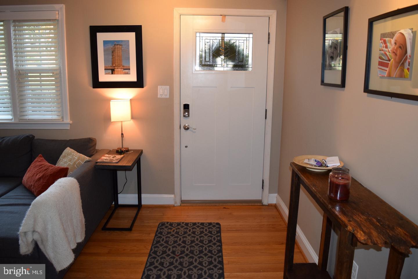 COLLEGE PARK - Residential Lease