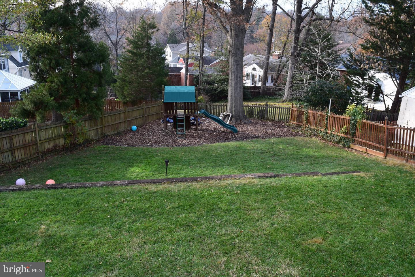 COLLEGE PARK - Residential Lease