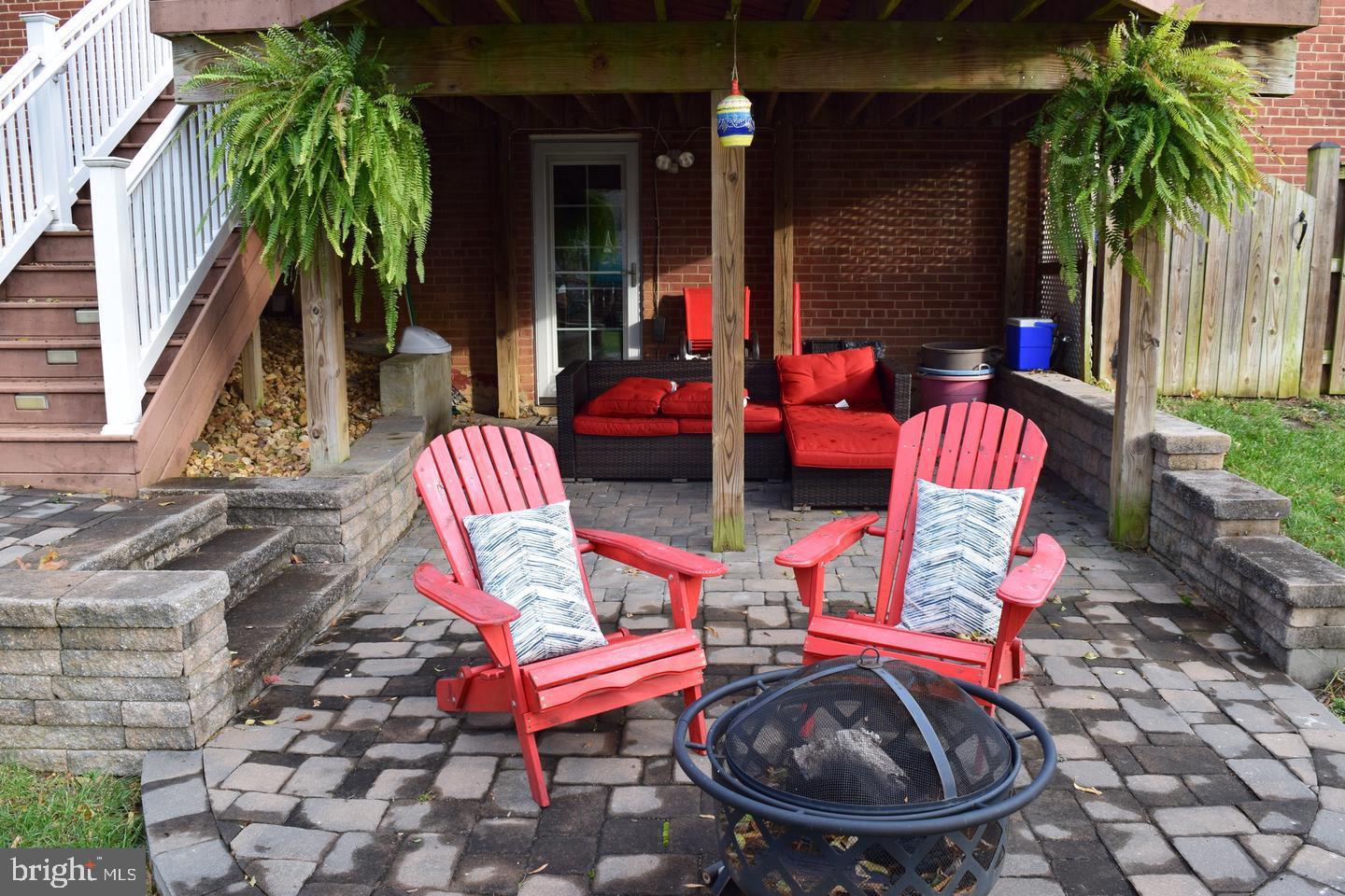 COLLEGE PARK - Residential Lease