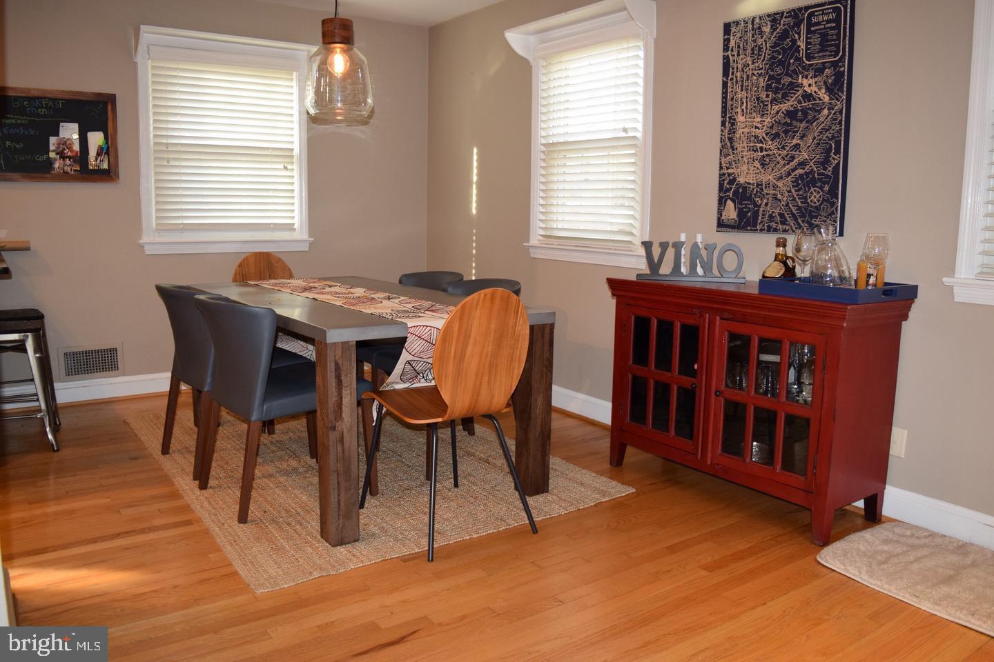 COLLEGE PARK - Residential Lease