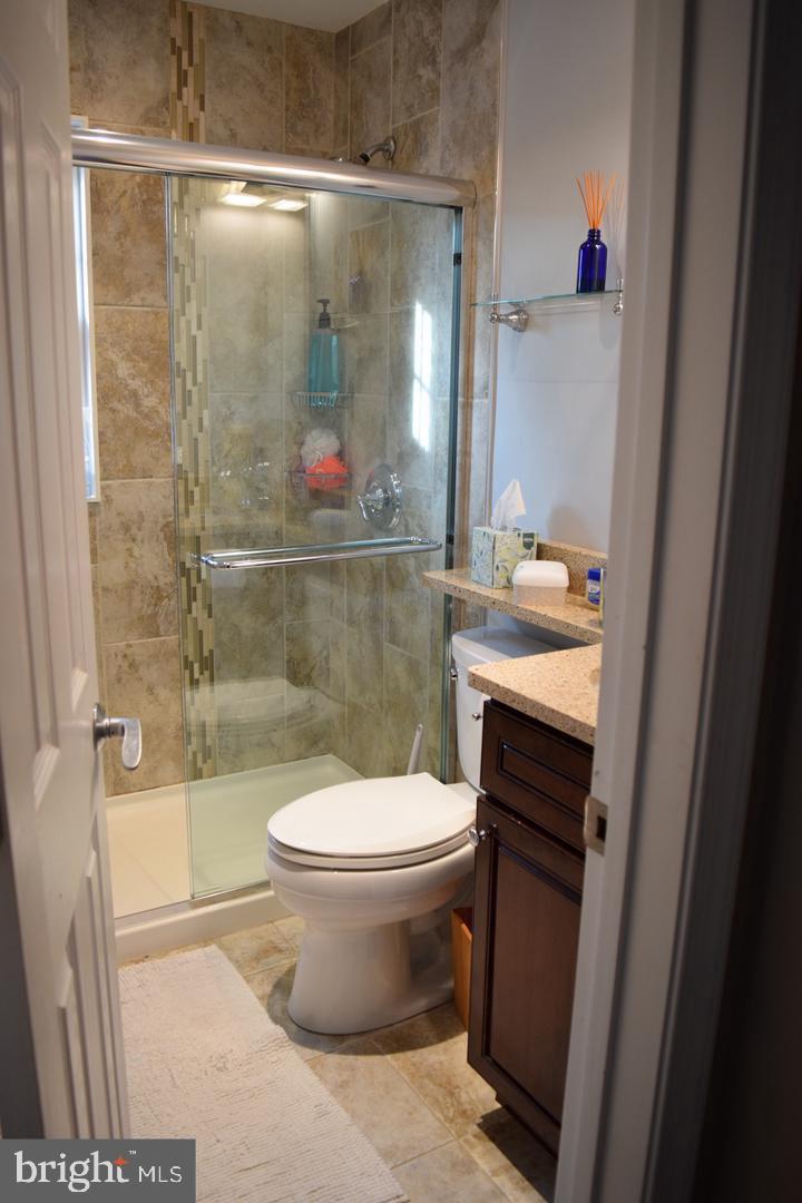 COLLEGE PARK - Residential Lease