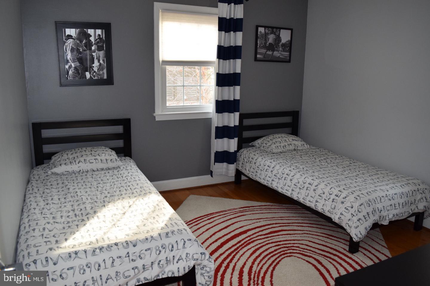 COLLEGE PARK - Residential Lease