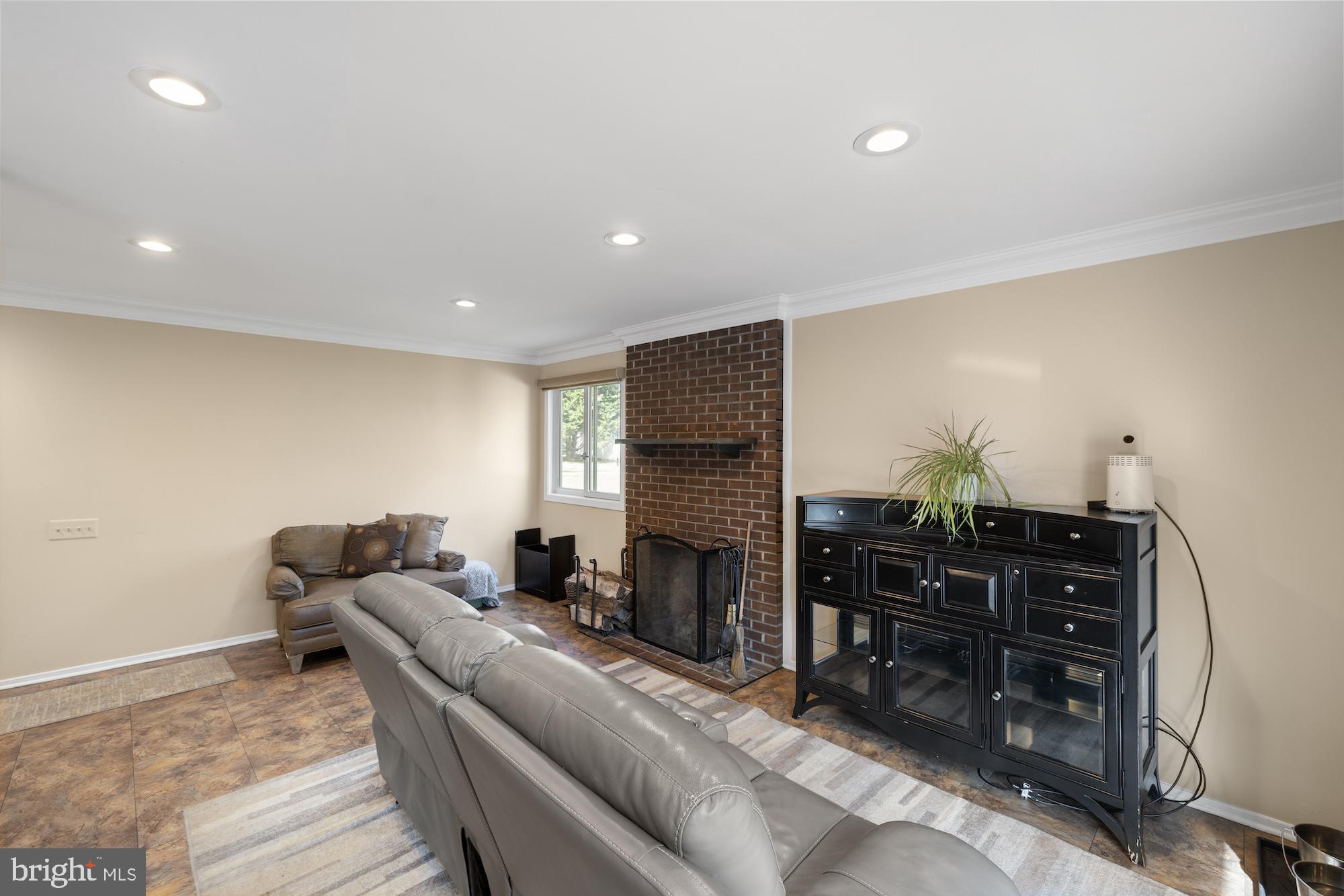 VELVET HILLS - Residential