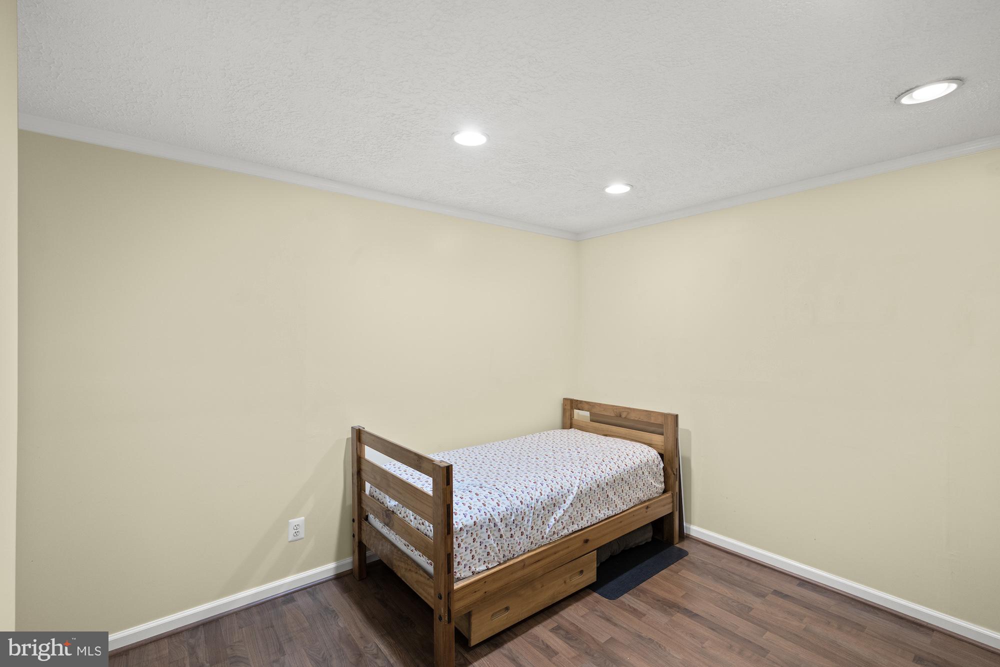 VELVET HILLS - Residential