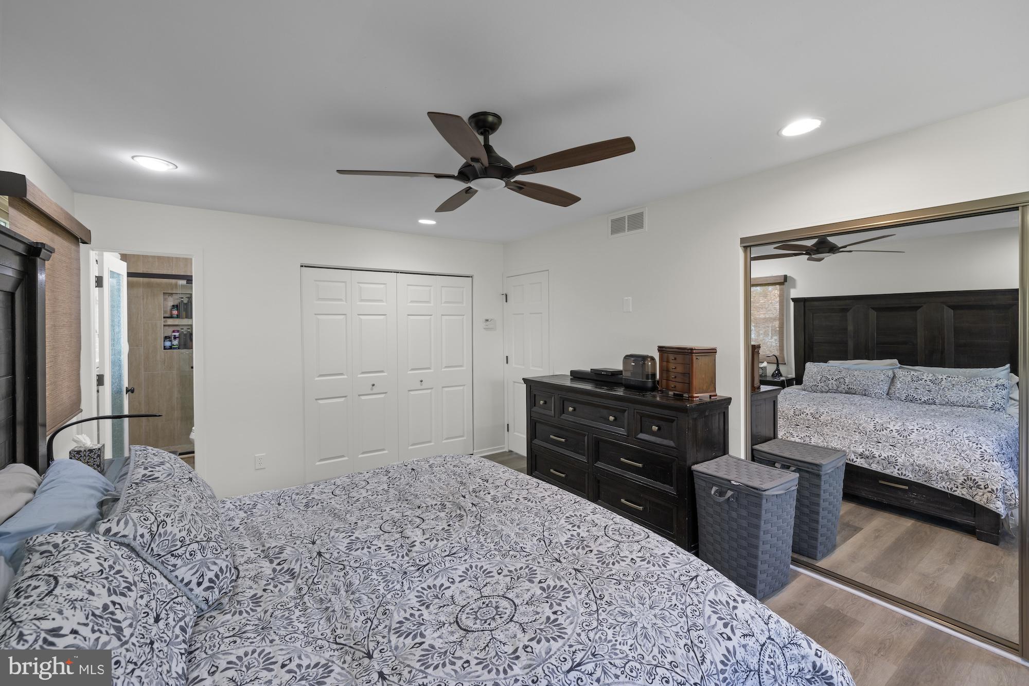 VELVET HILLS - Residential