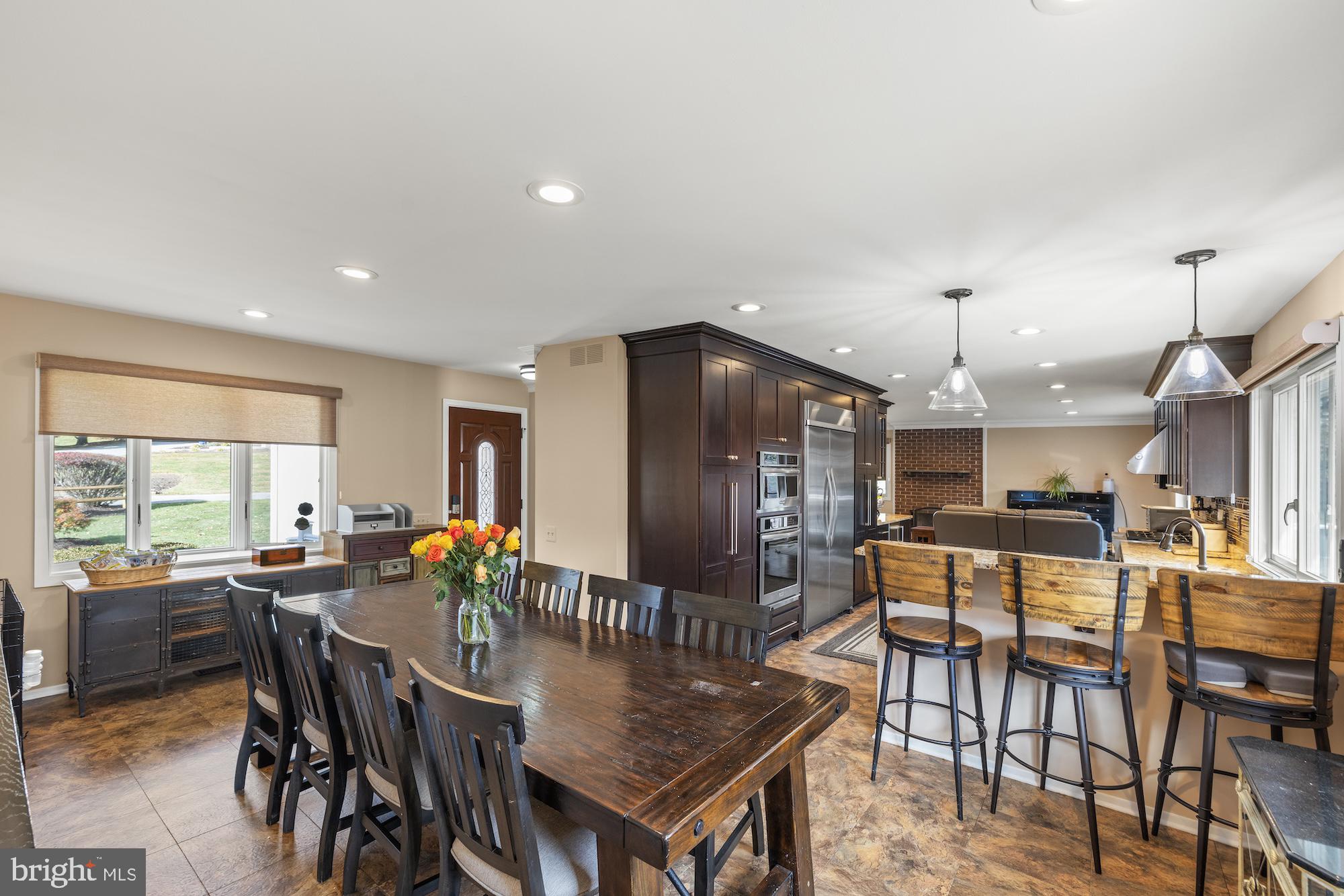 VELVET HILLS - Residential