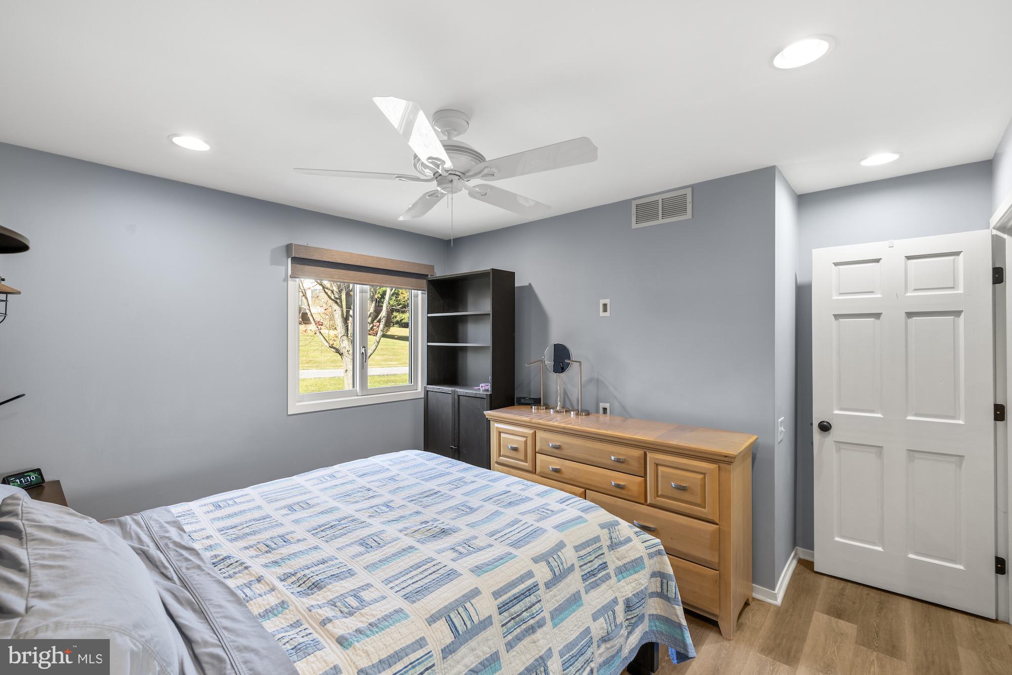 VELVET HILLS - Residential