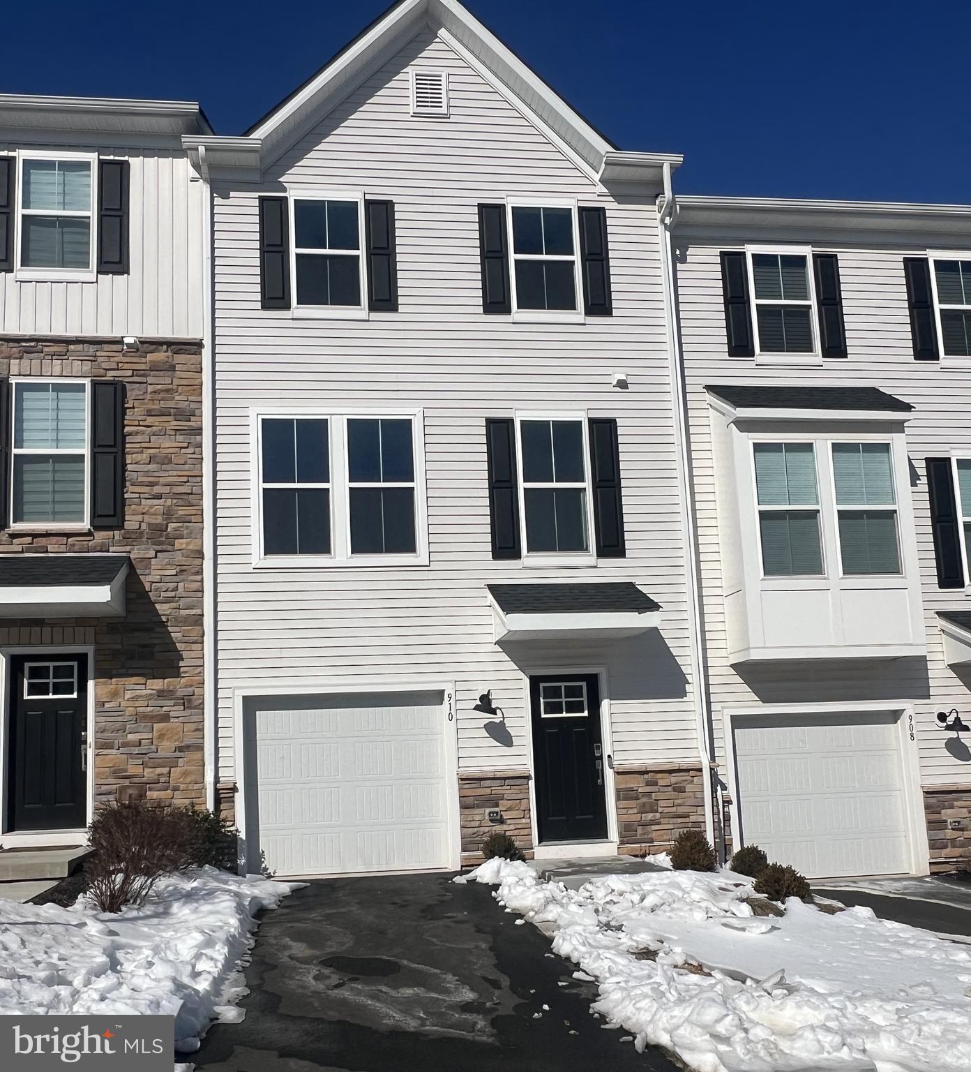 VILLAGES AT SPRING HILL - Residential