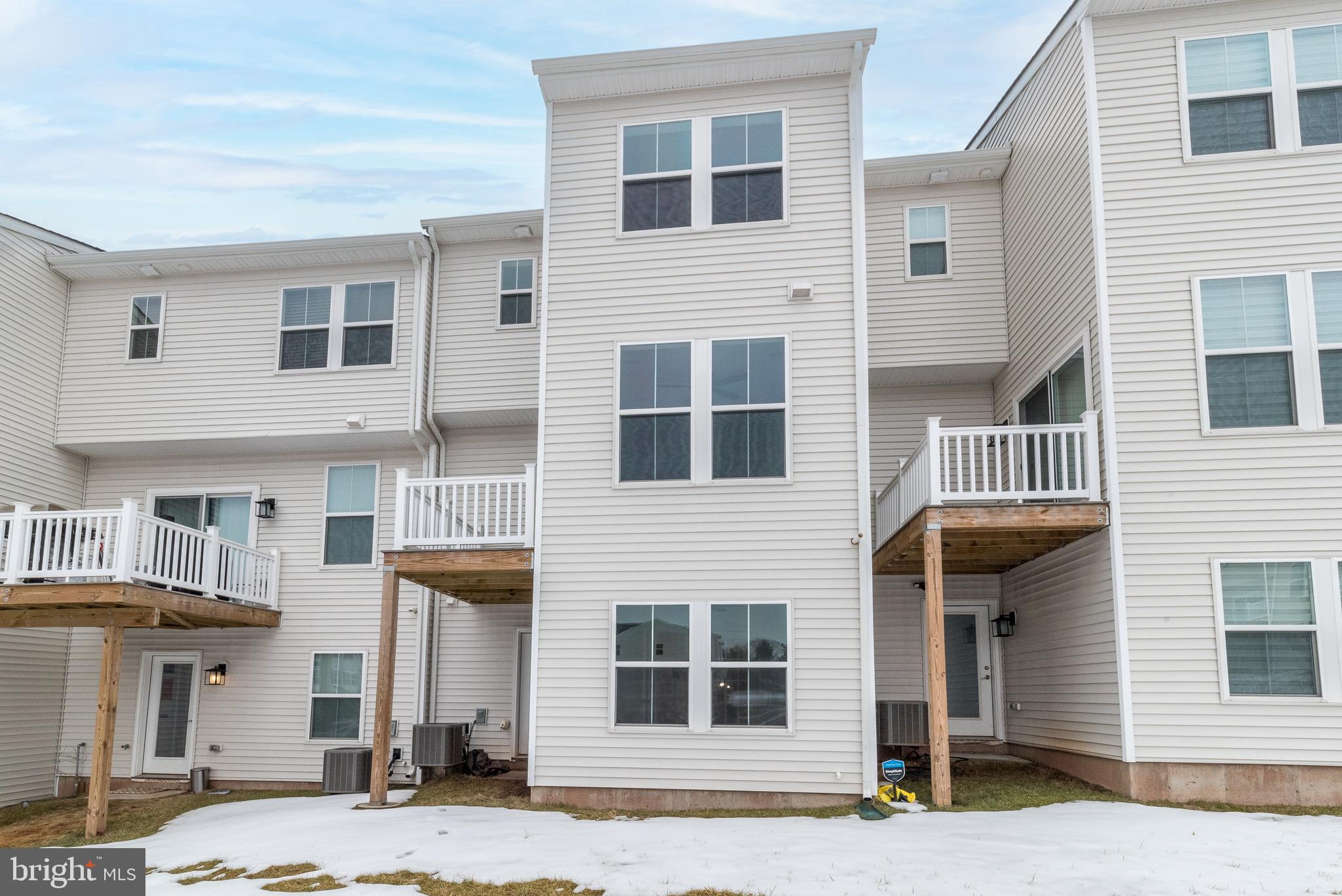 VILLAGES AT SPRING HILL - Residential