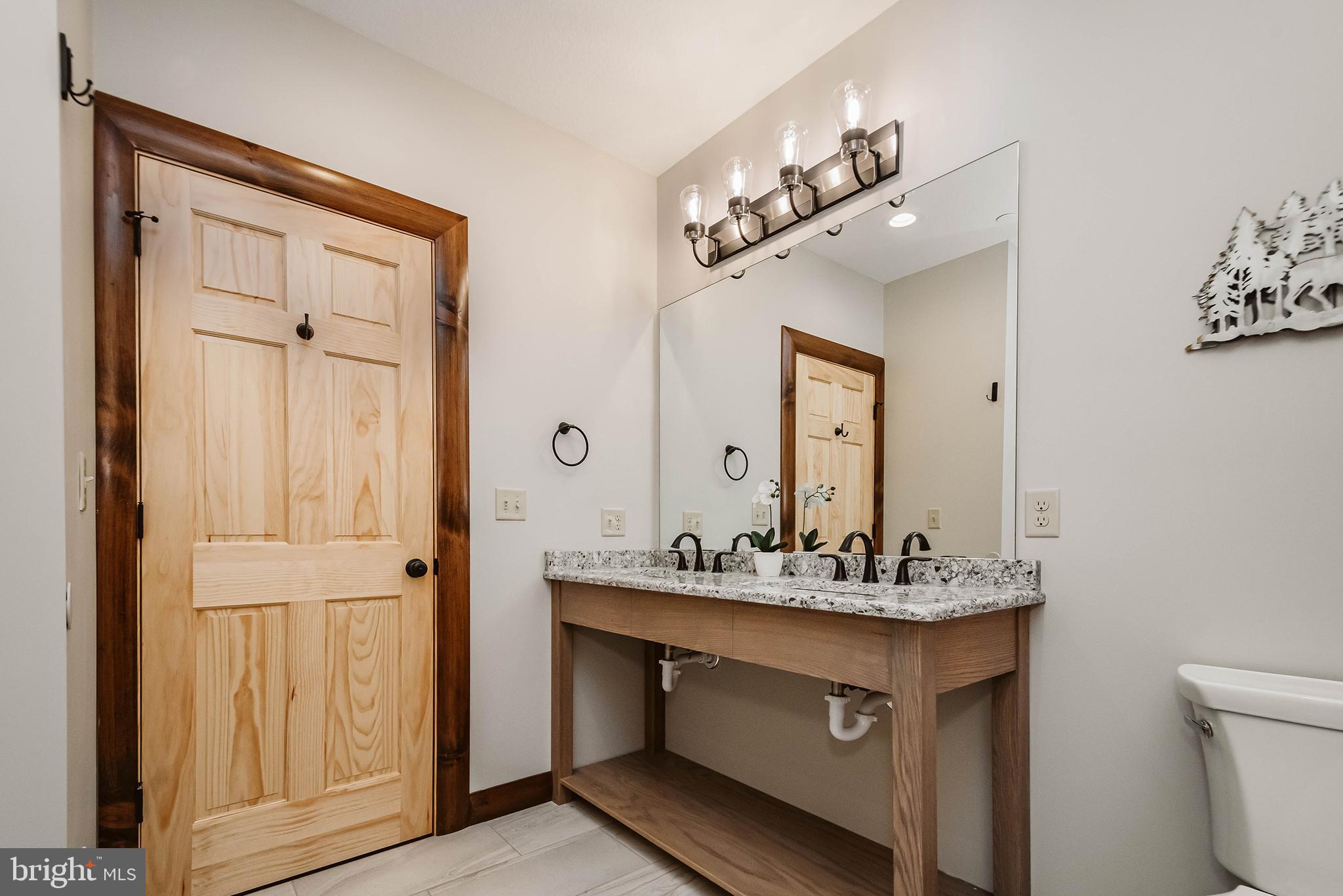 LODESTONE - Residential