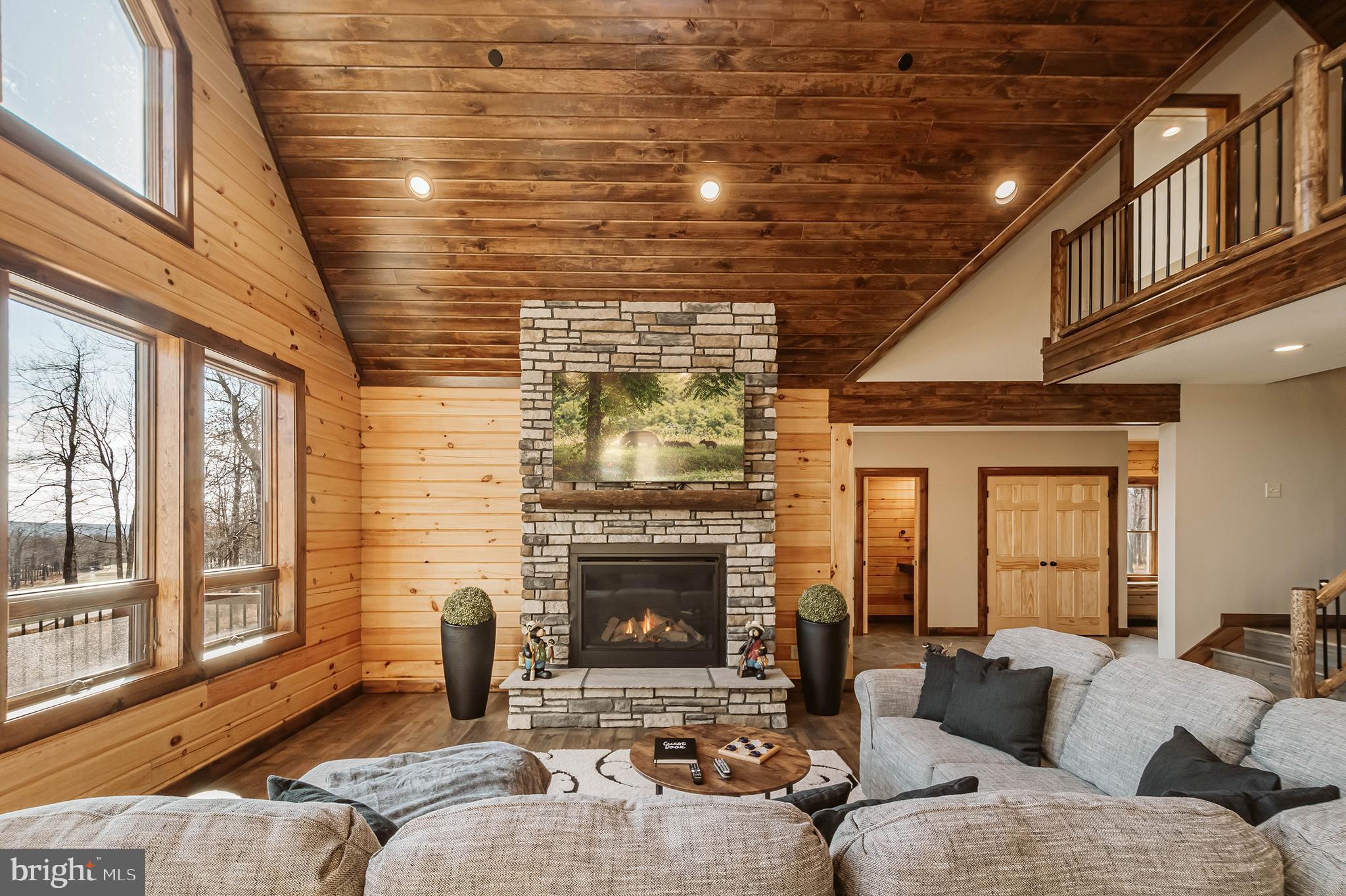 LODESTONE - Residential